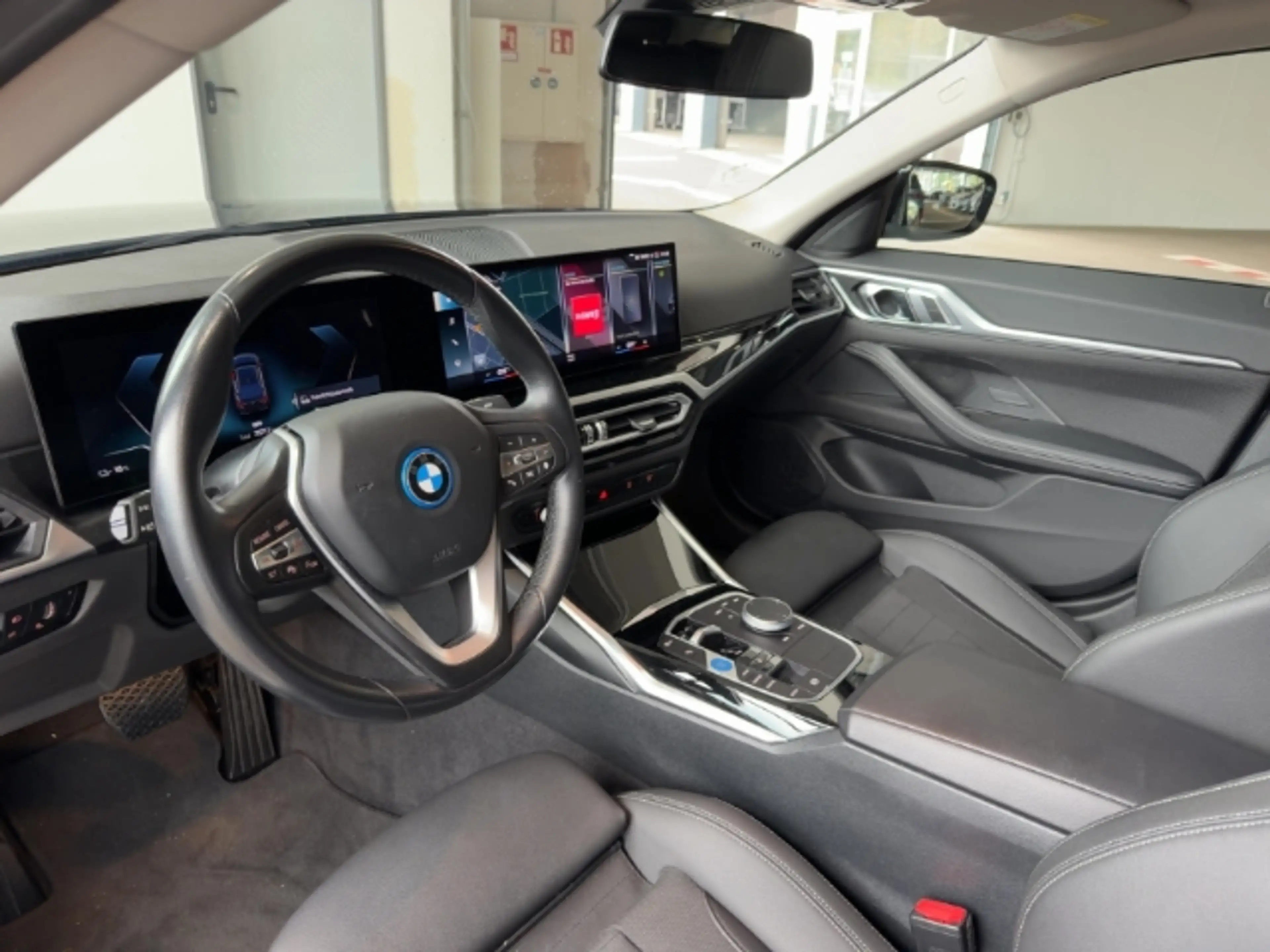 BMW i4 eDrive35 Gran Coupe Soundsystem LED El. Heckklappe — photo 6