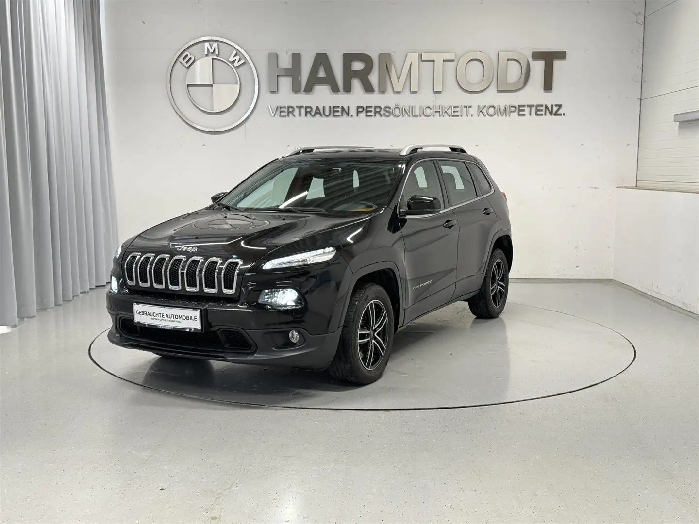 Jeep Cherokee 2,2 AWD Longitude Negru - 1