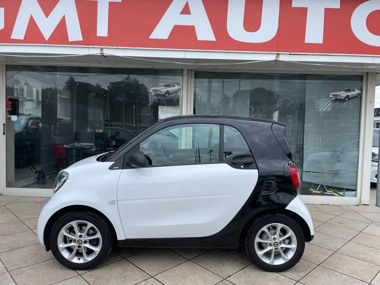 smart forTwo 0.9 90CV TURBO PASSION LED NAVI PANORAMA Bianco - 2