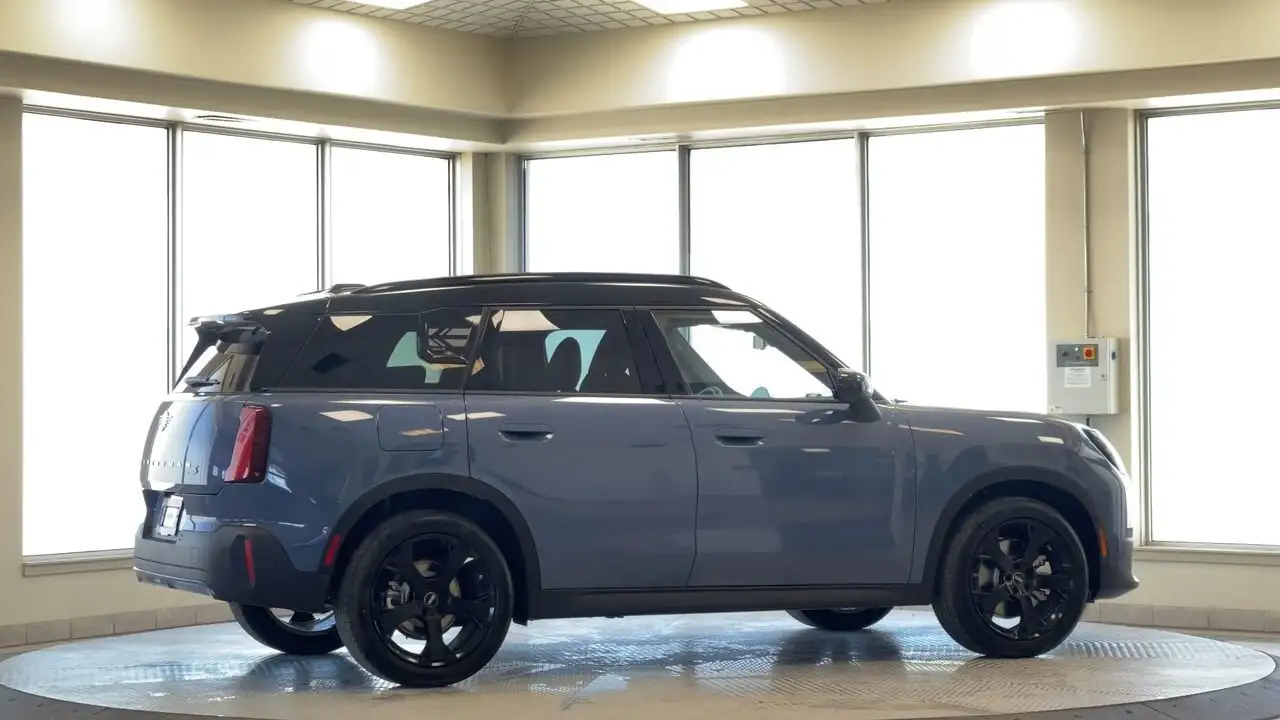 MINI Countryman снимка MINI Countryman
