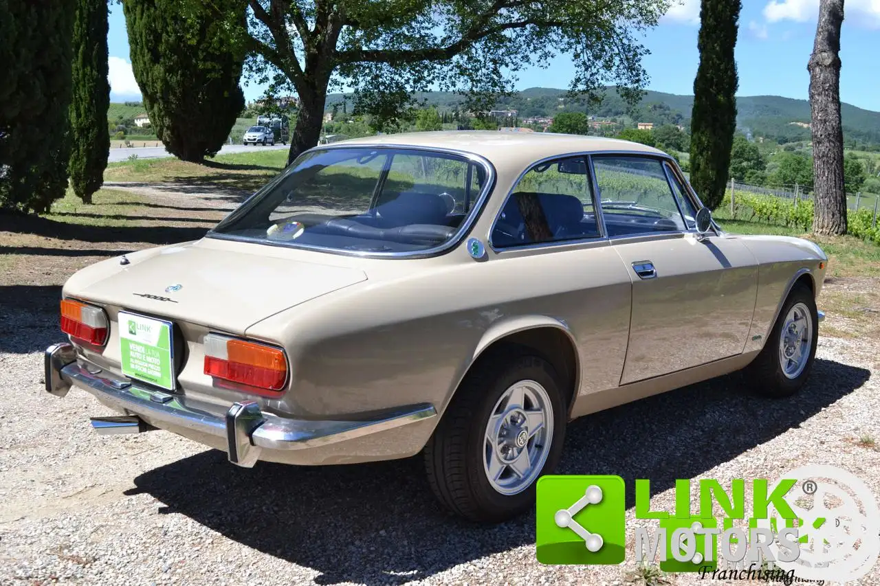 Alfa Romeo GT VELOCE 2000 cc 1972, foto 5