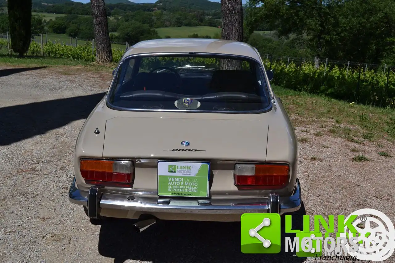 Alfa Romeo GT VELOCE 2000 cc 1972, foto 6