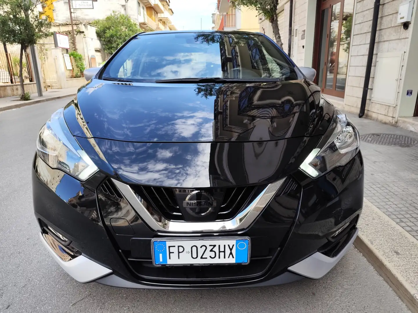 Nissan Micra 1.5 dCi 90cv DIESEL TEKNA NAVI Schwarz - 2