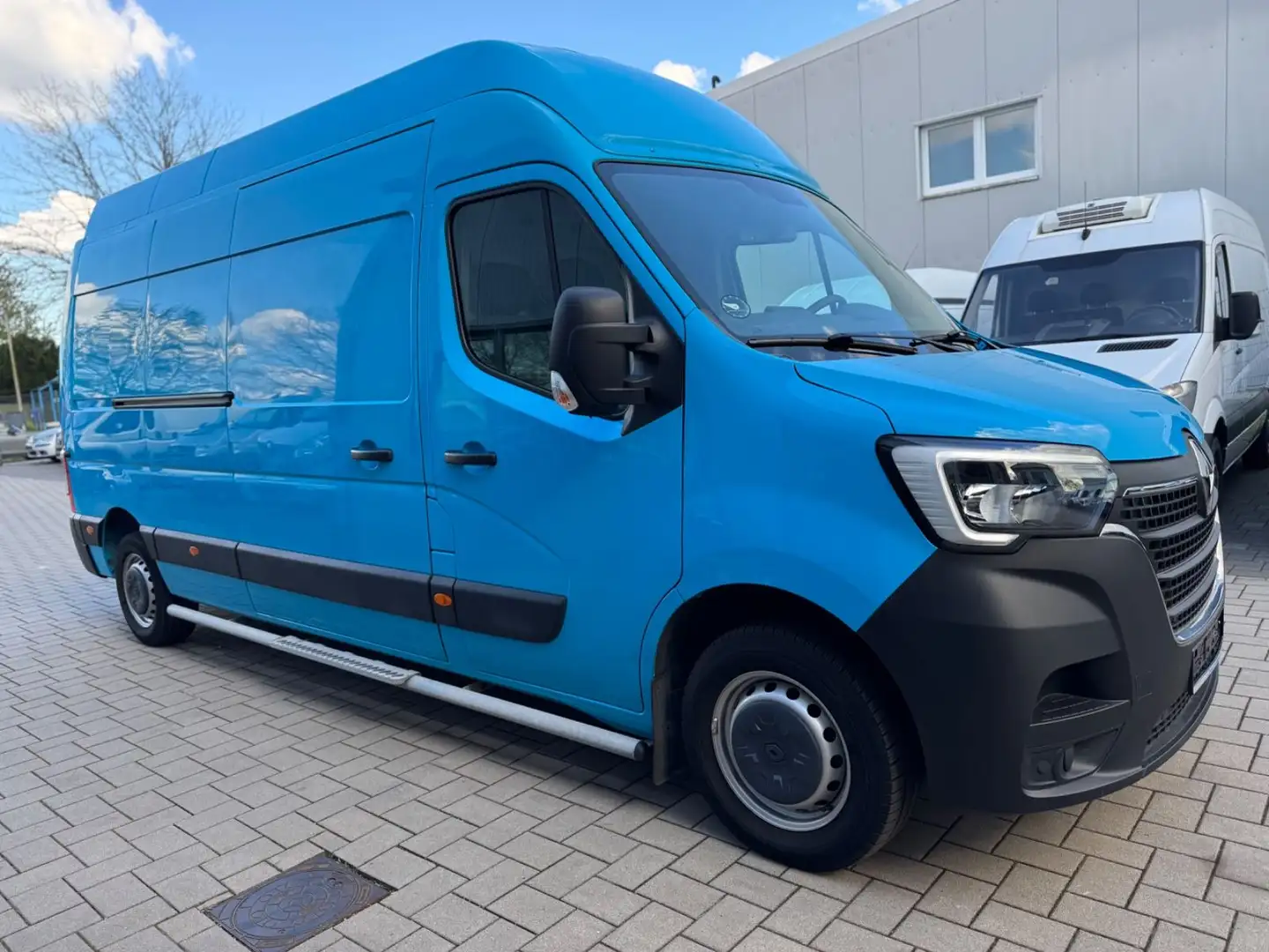 Renault Master 2.3 Kasten 180/L3H3/3,5t/Automatik/Kamera Modrá - 2