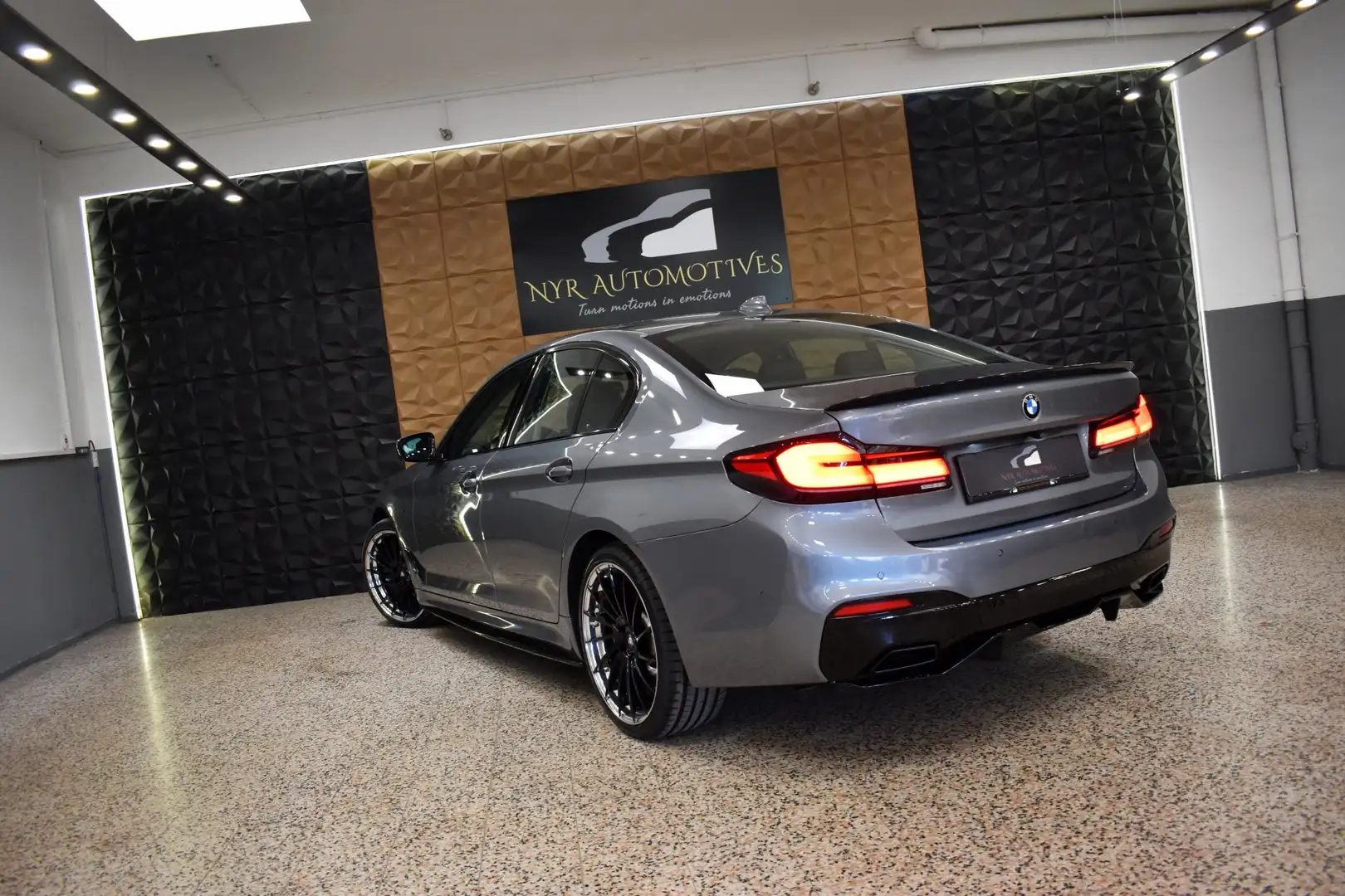 BMW 530 xd M-PERFORMANCE, 1.HAND, LED, NAPPA, CAM, STNDHZG Gris - 2