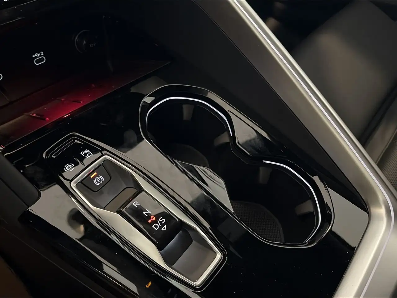 Audi Q5 снимка Audi Q5