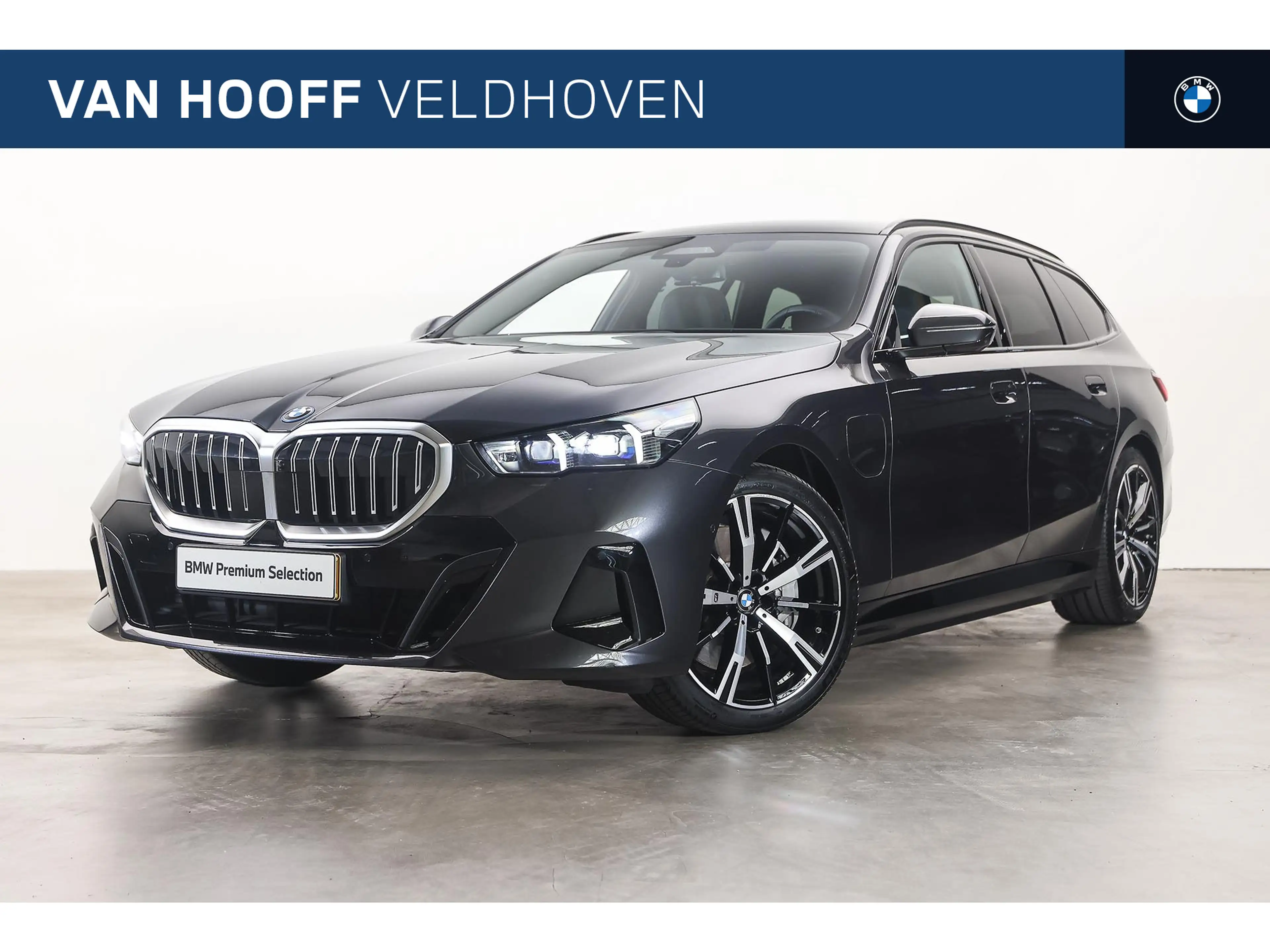 BMW 550 5 Serie Touring 550e xDrive M Sport Automaat / Tre