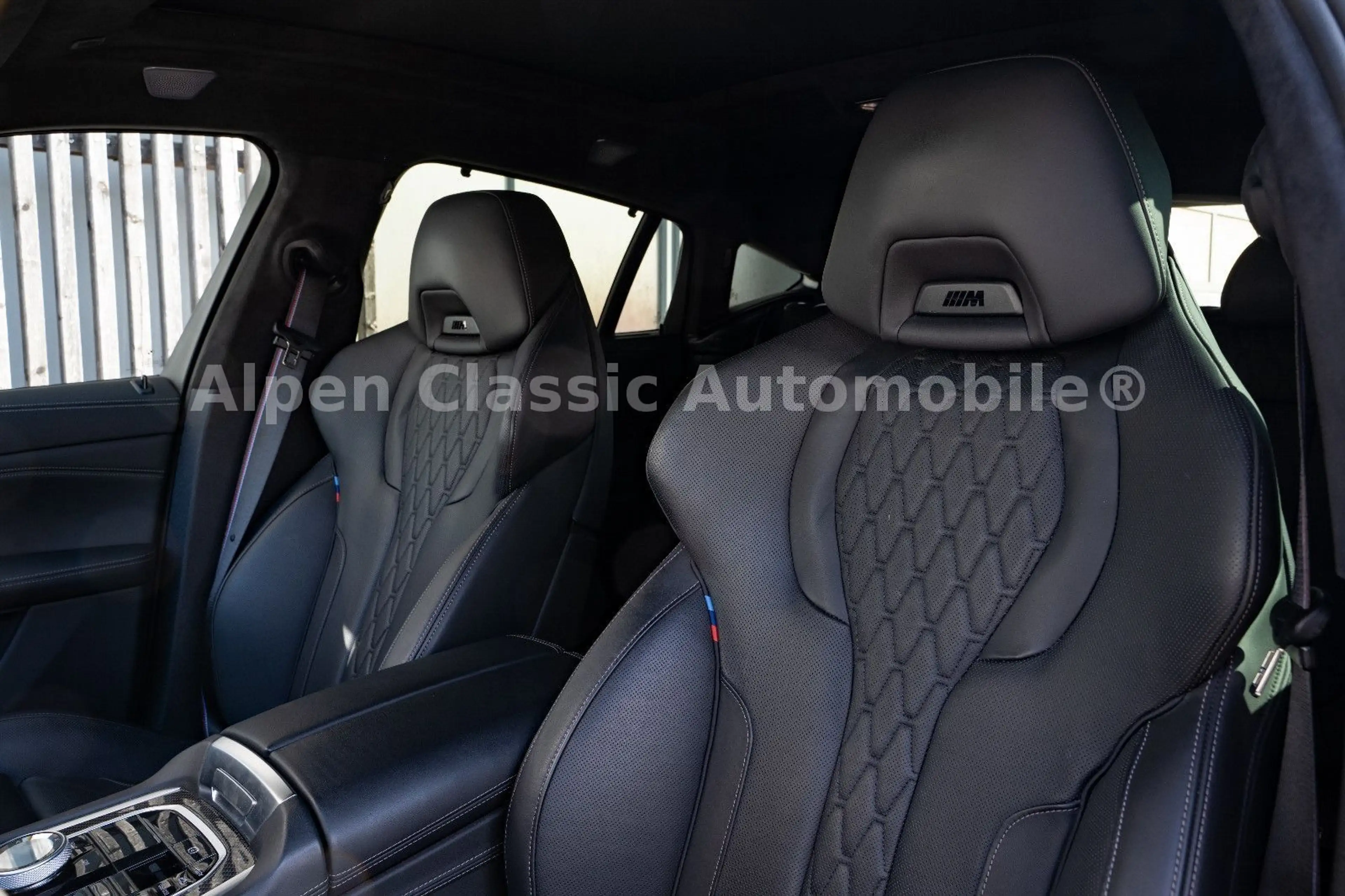 BMW X6 M60 i xDrive Panorama, AHK, Massage — photo 4