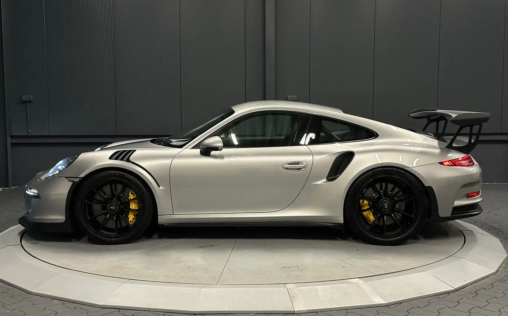Porsche 991 GT3 RS *KERAMIK*LIFT*CARBON*Sport-CHRONO*Sound-Pak Silber - 2