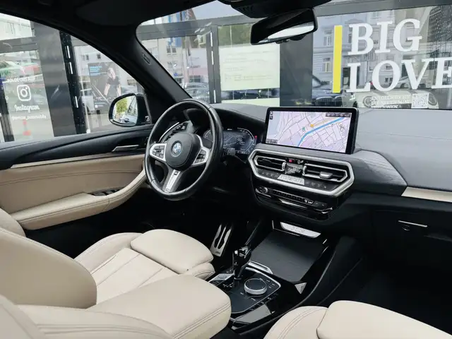 BMW X3 view 6