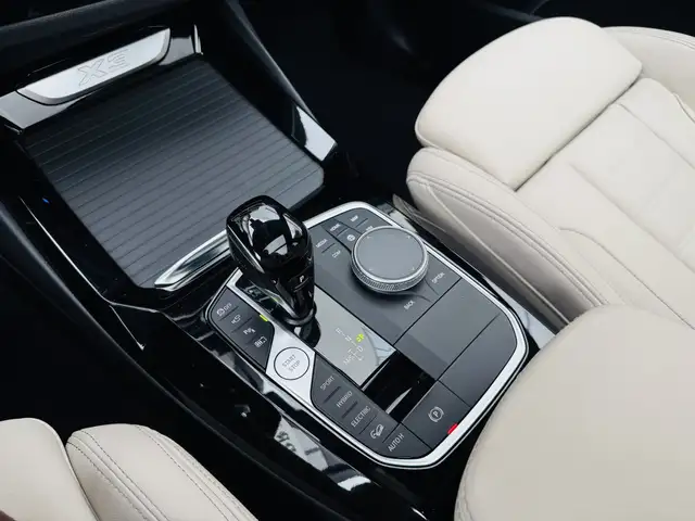 BMW X3 view 13