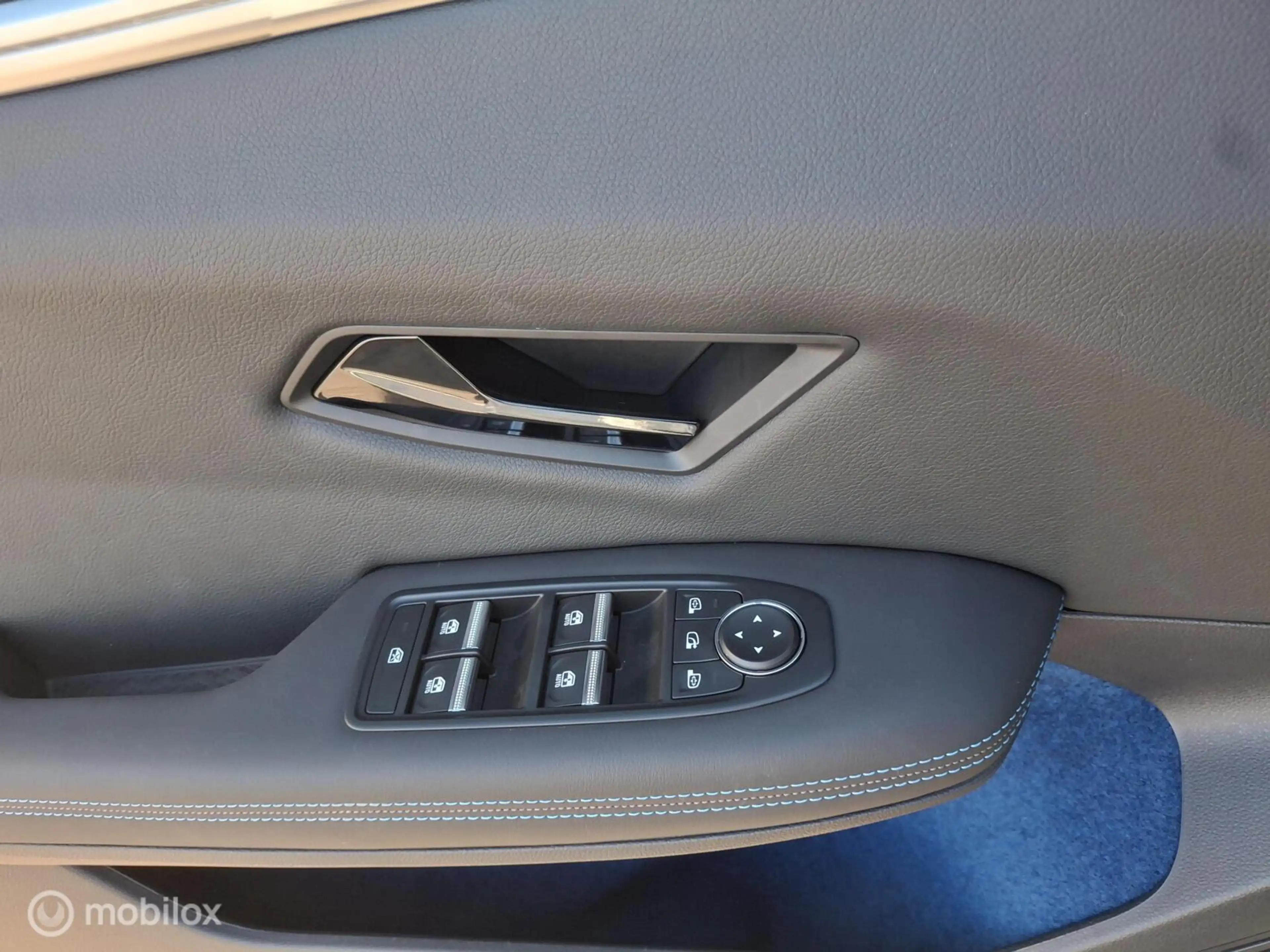 Renault Scenic E-Tech EV87 long range esprit Alpine — photo 15