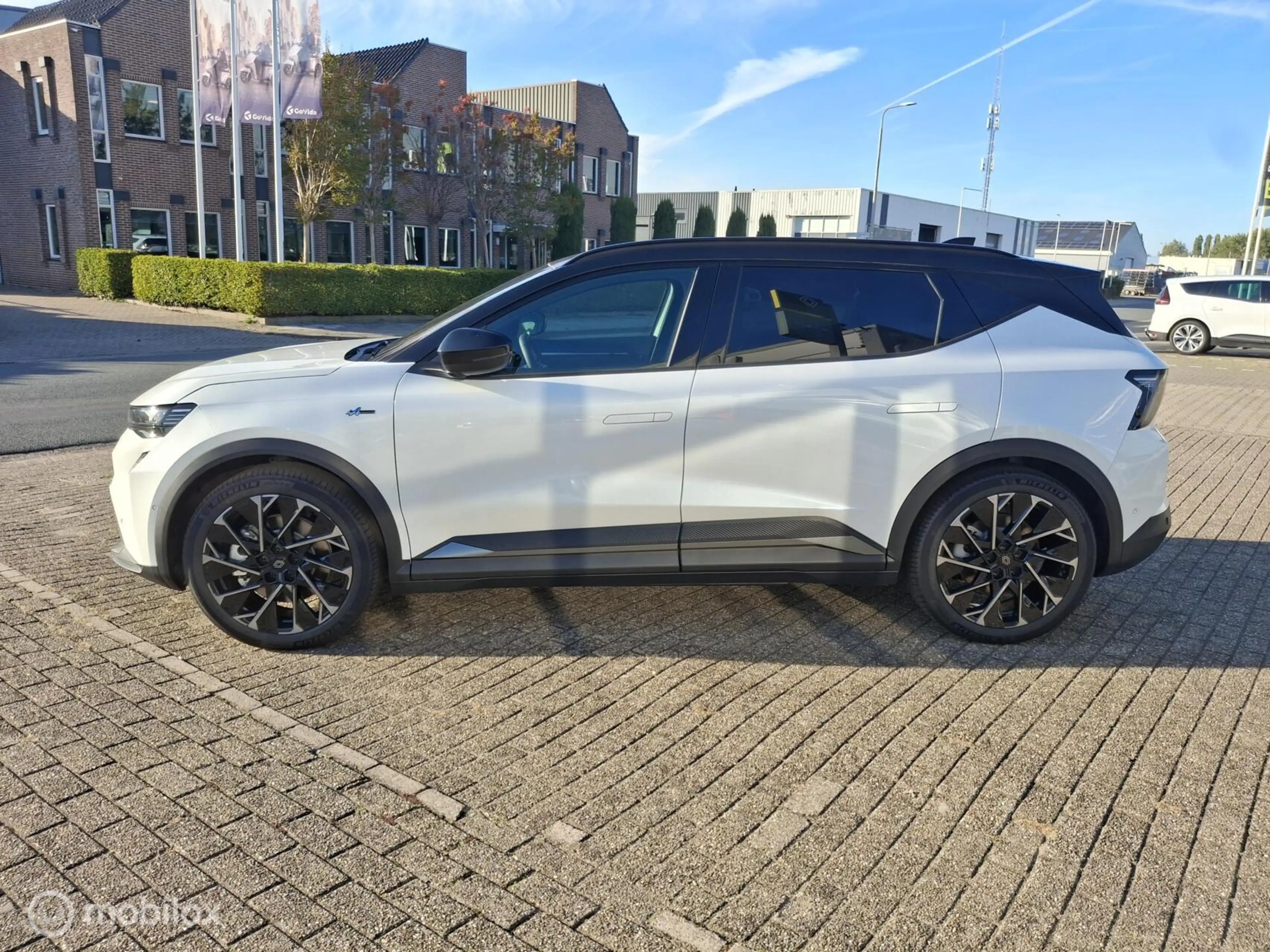 Renault Scenic E-Tech EV87 long range esprit Alpine — photo 5