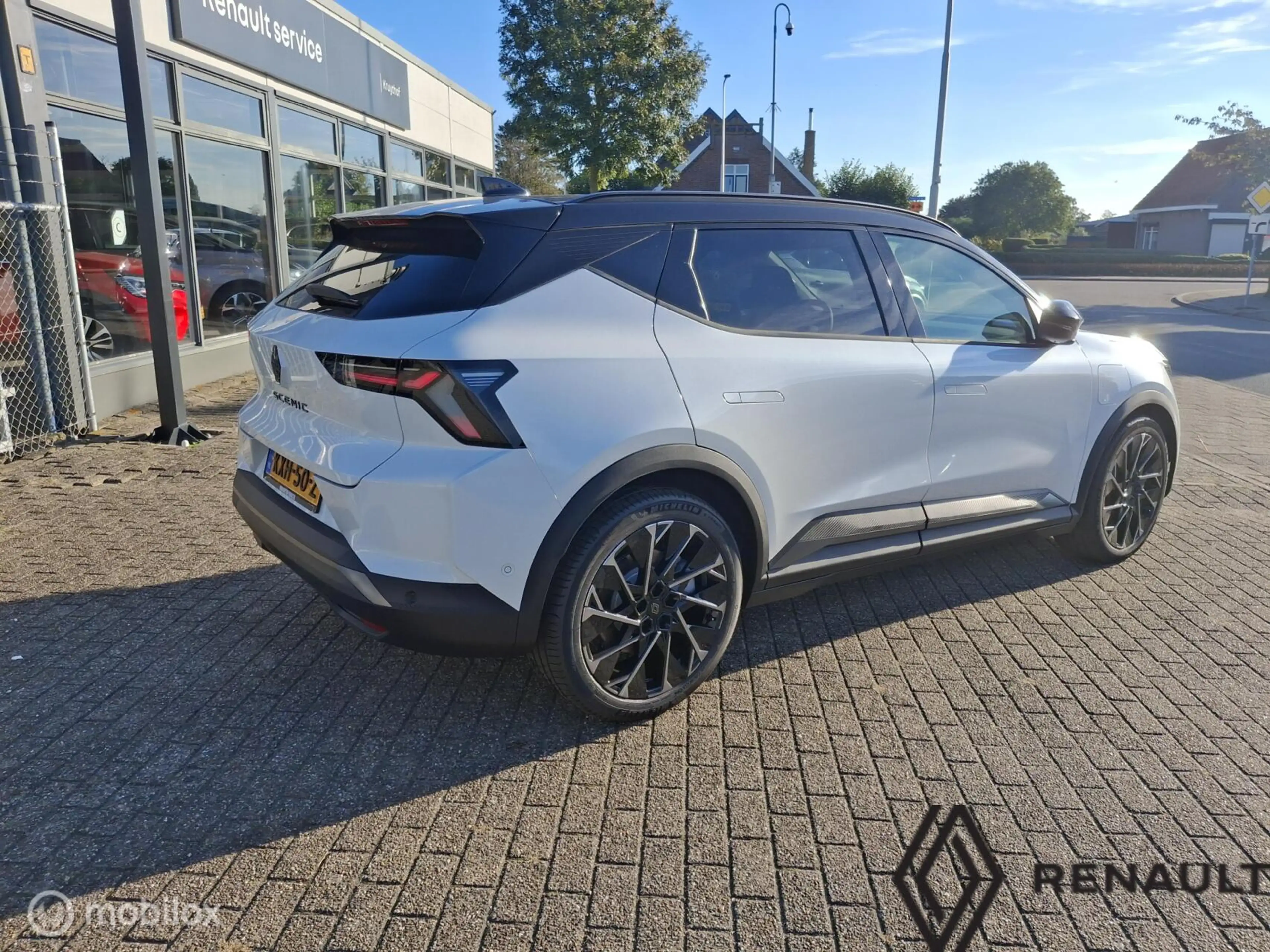 Renault Scenic E-Tech EV87 long range esprit Alpine — photo 3