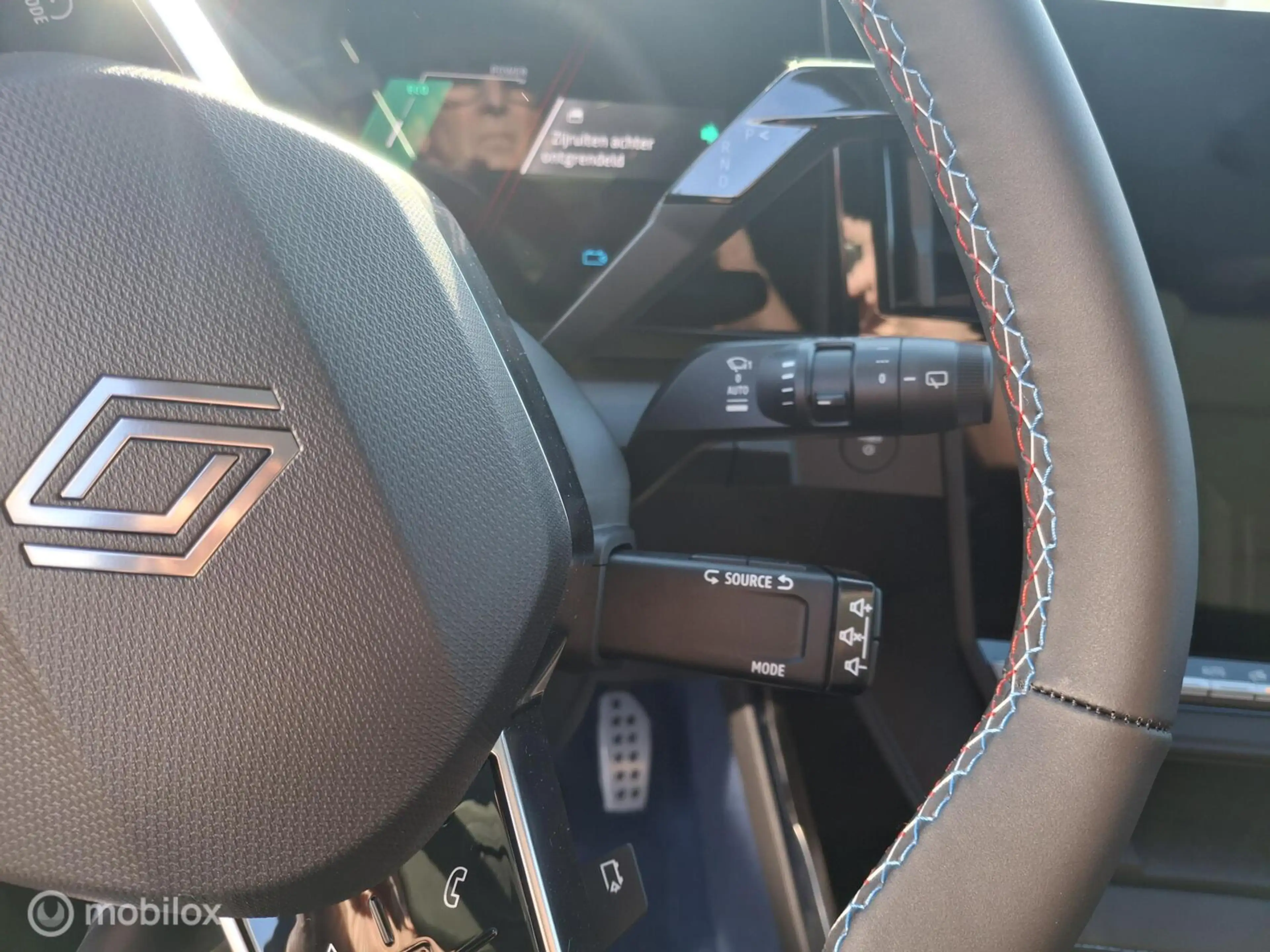Renault Scenic E-Tech EV87 long range esprit Alpine — photo 12