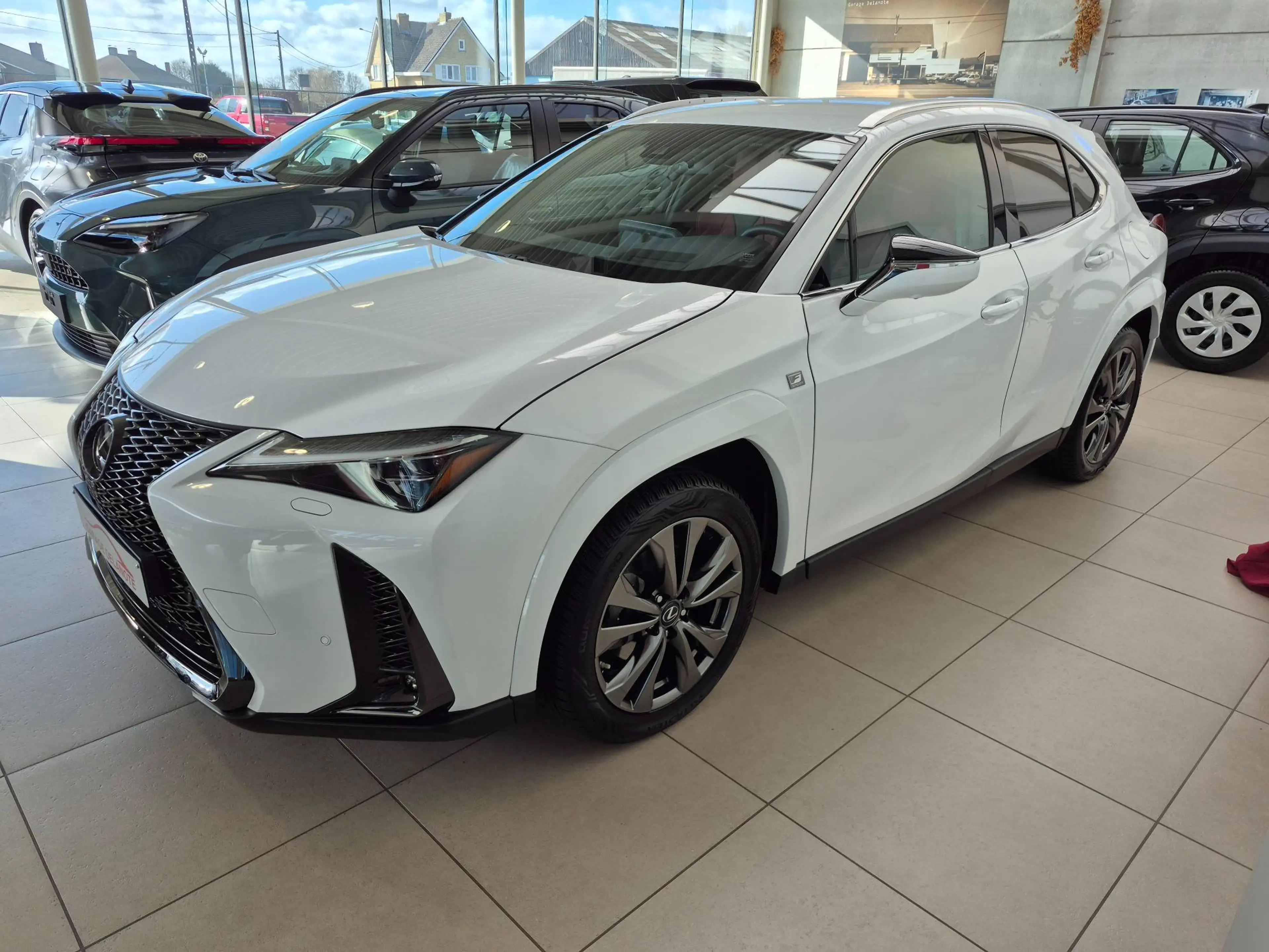 Lexus UX 250h AWD F-SPORT LINE +LEDER +Mark Levinson +360°Cam