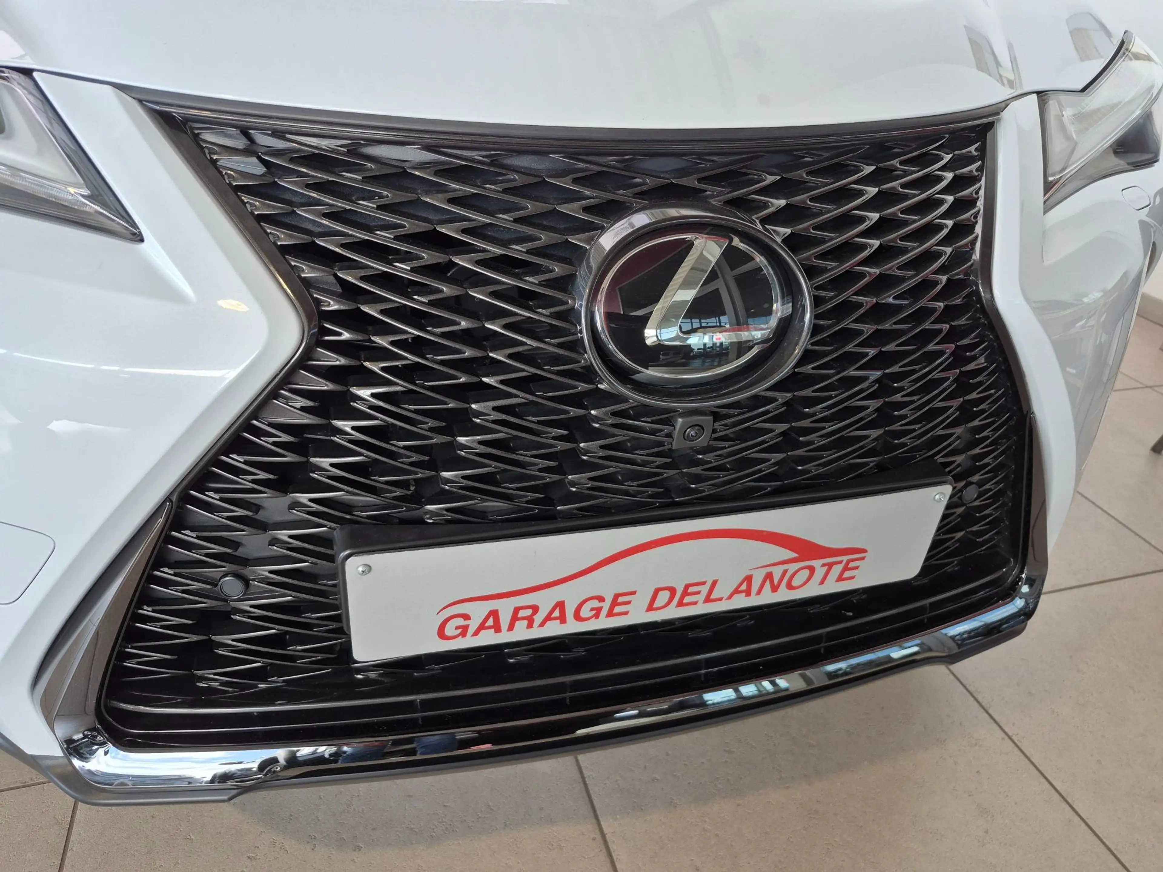 Lexus UX 250h AWD F-SPORT LINE +LEDER +Mark Levinson +360°Cam — photo 4