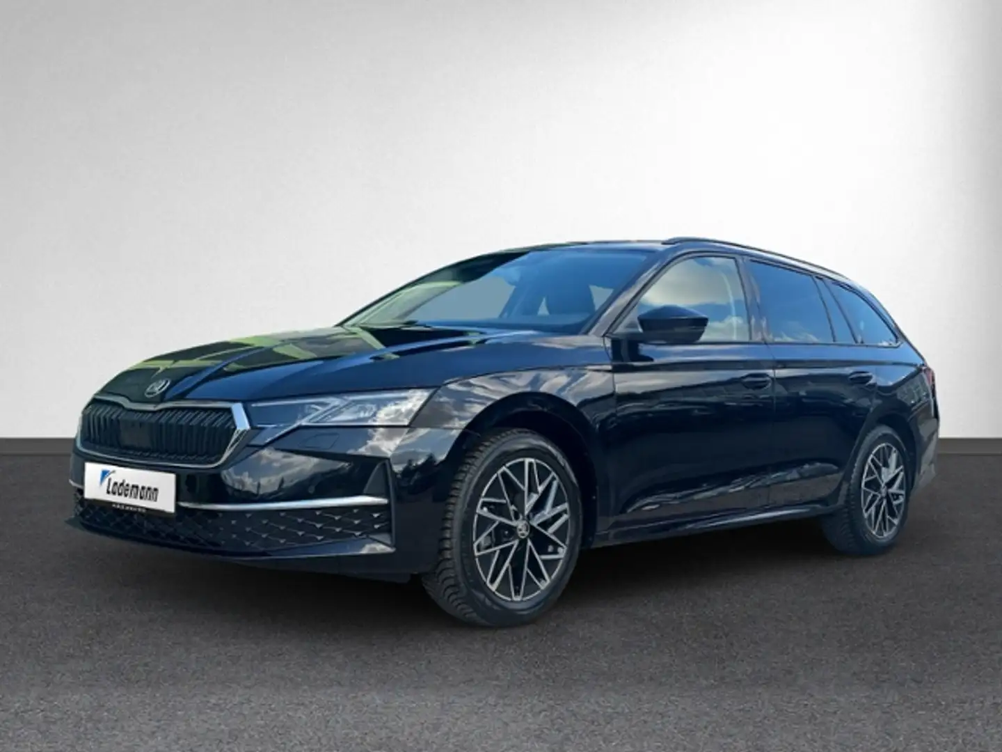Skoda Octavia Combi 1.5 TSI Selection LED+NAVI.+RFK+AC Schwarz - 2