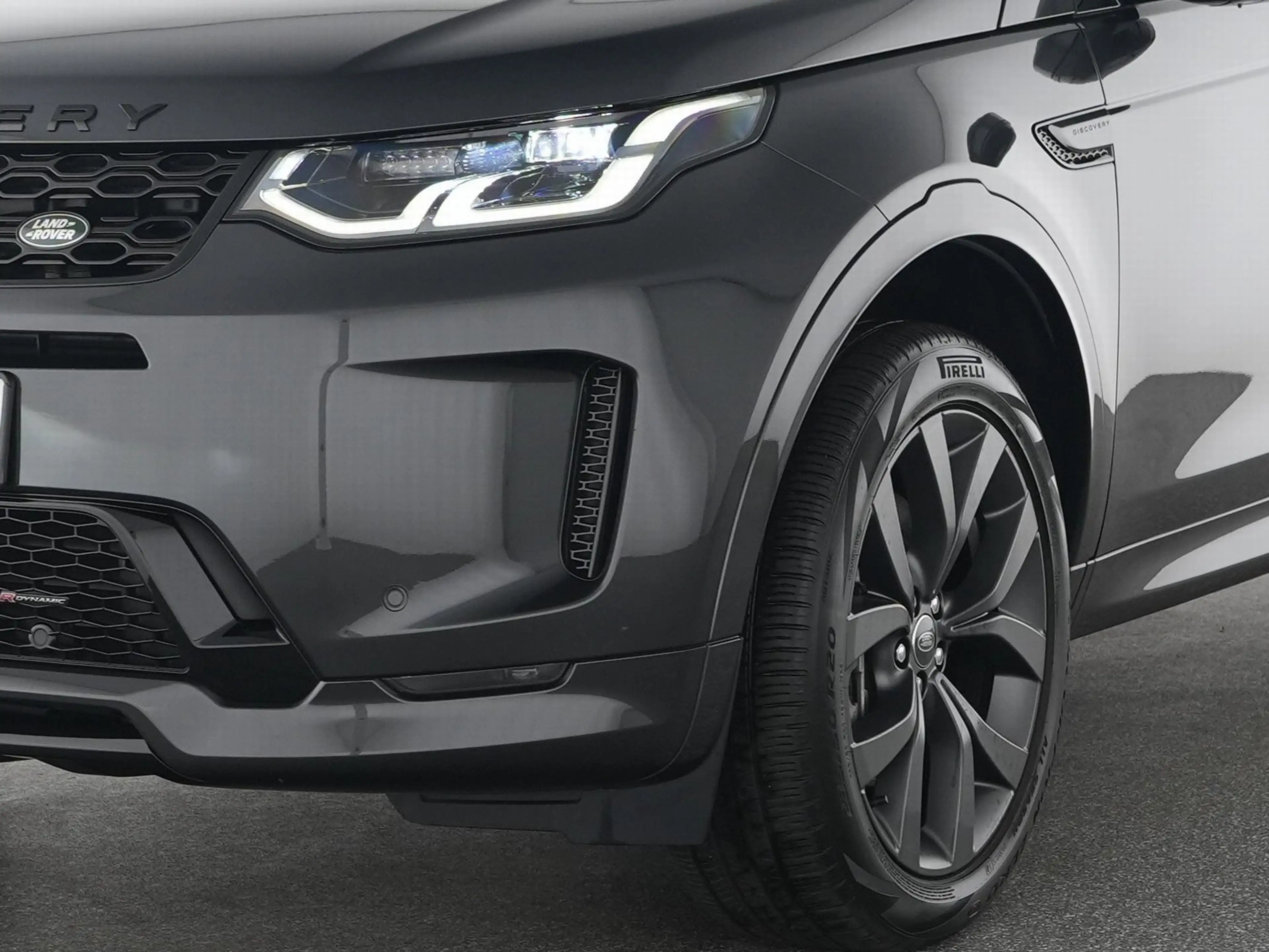 Land Rover Discovery Sport D200 R-Dynamic SE — photo 9