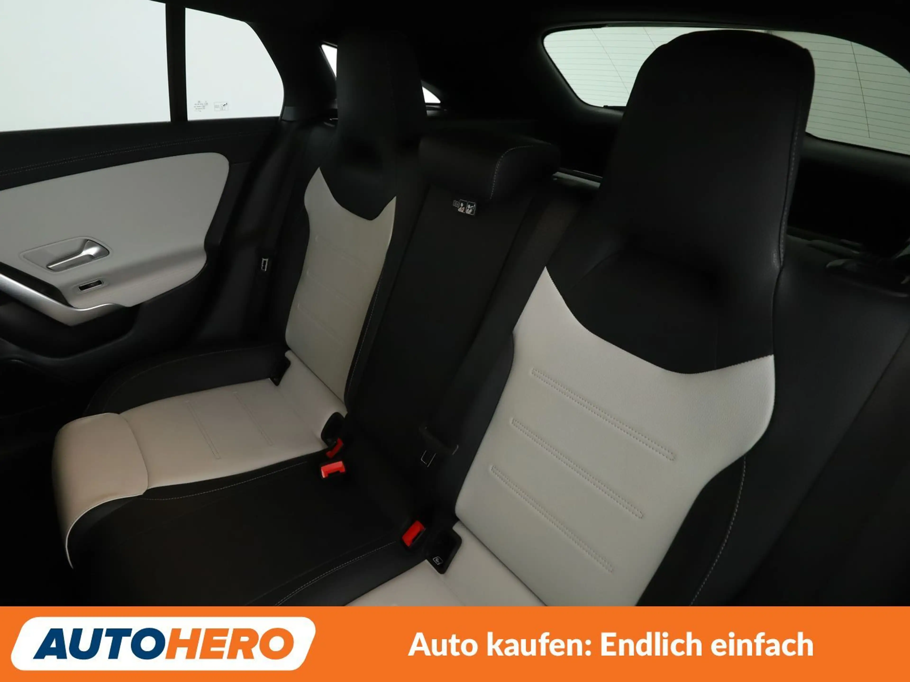 Mercedes-Benz CLA 35 AMG Shooting Brake AMG 4Matic Aut.*LED*NAVI*TEMPO*PDC* — photo 14