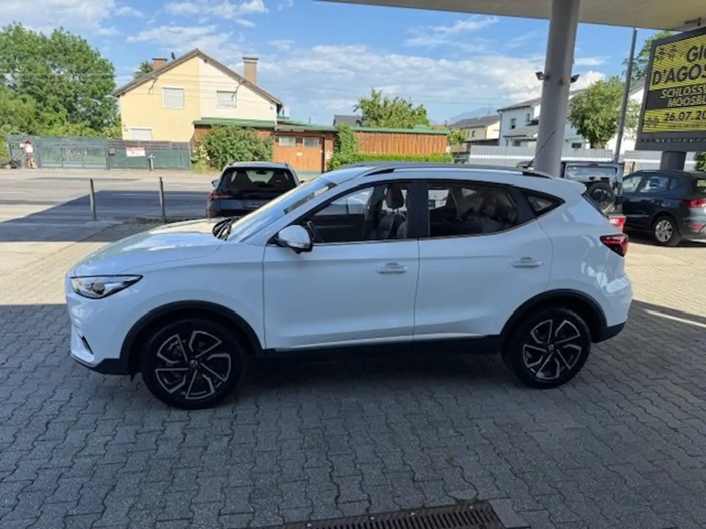 MG ZS LUXURY 1,5 Weiß - 2