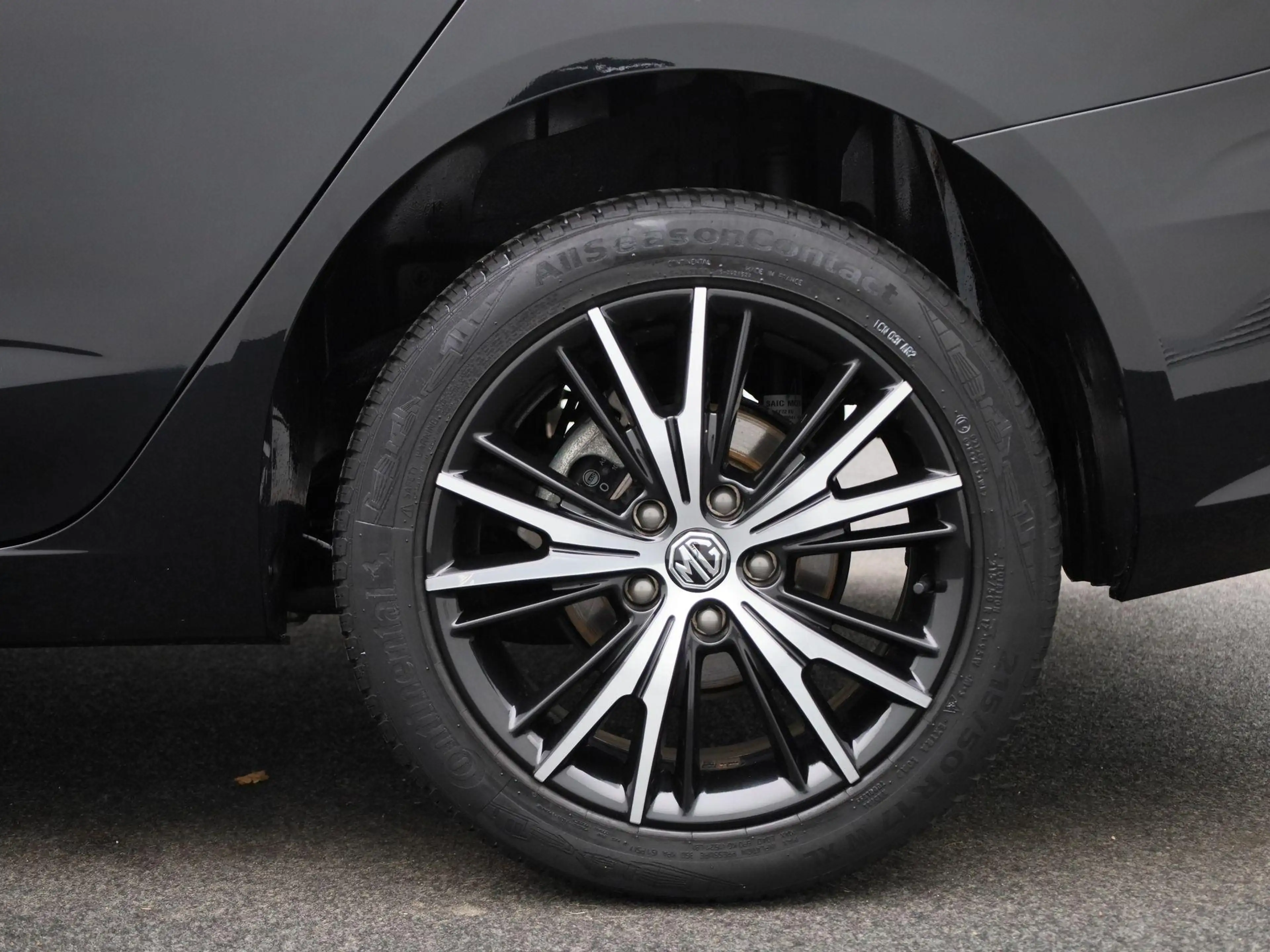 MG MG5 Long Range Luxury 61 kWh — photo 13