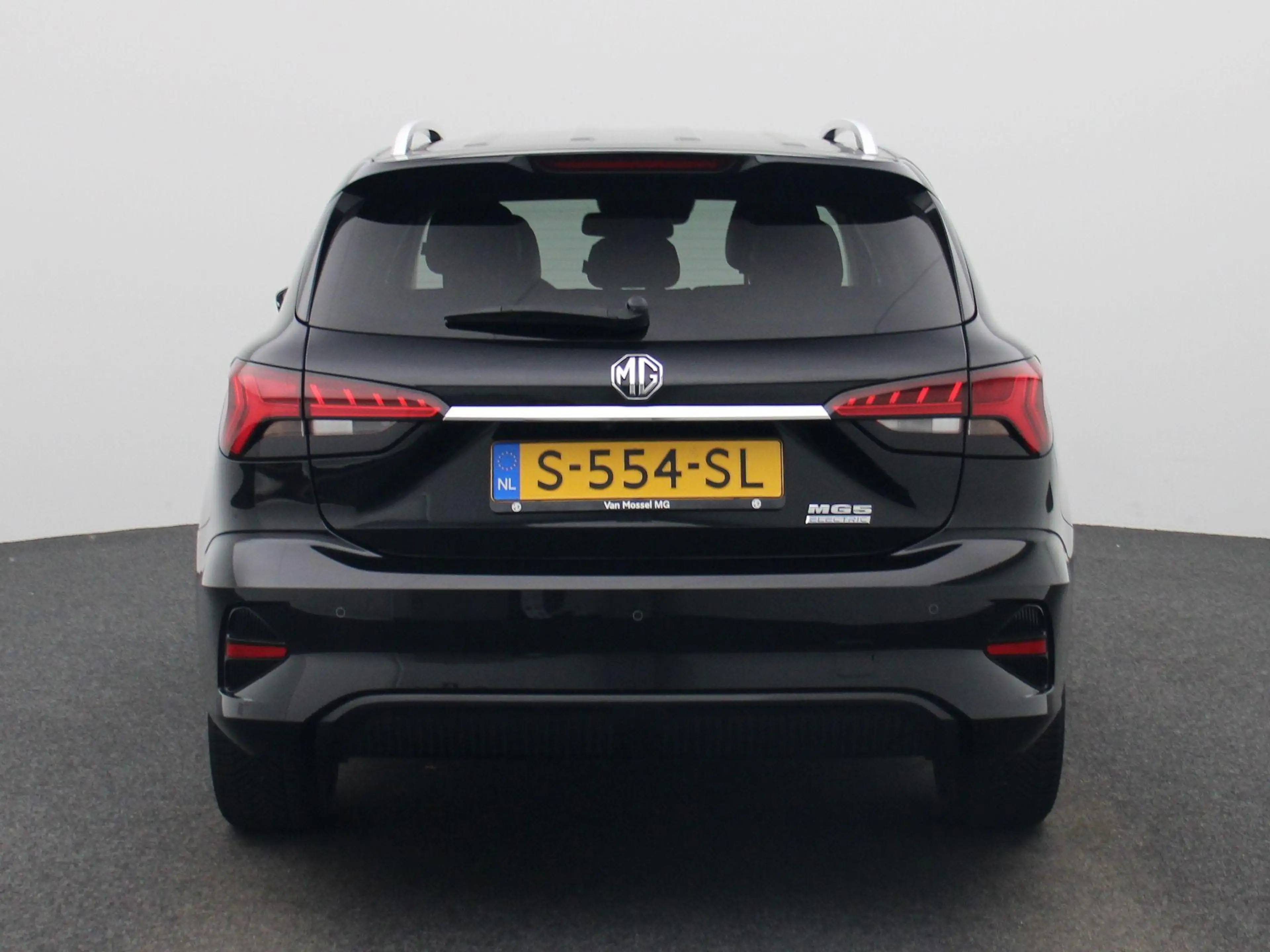 MG MG5 Long Range Luxury 61 kWh — photo 5
