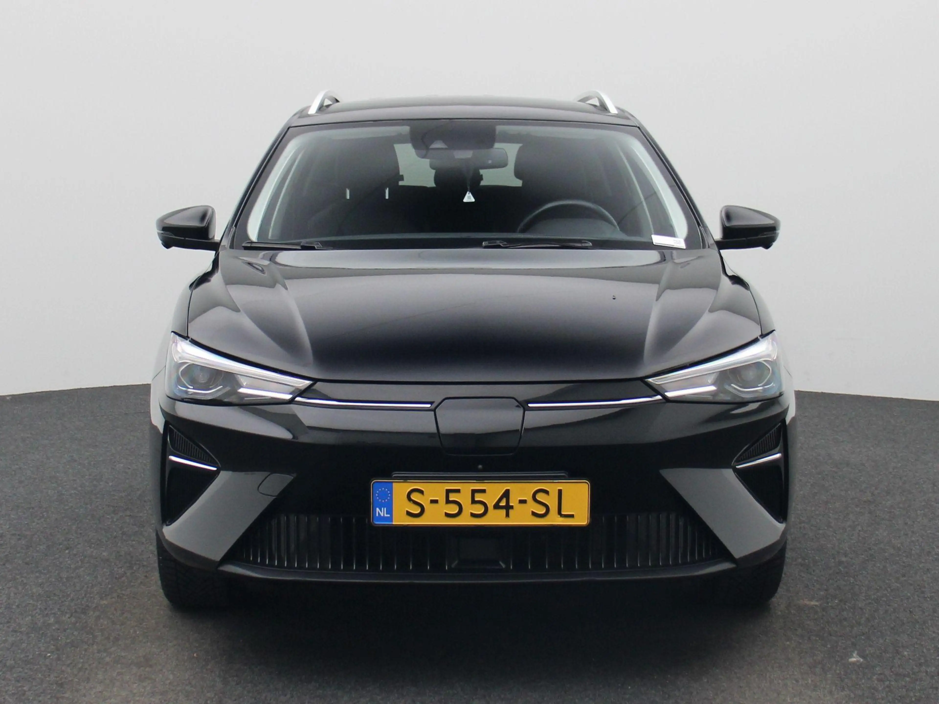 MG MG5 Long Range Luxury 61 kWh — photo 3