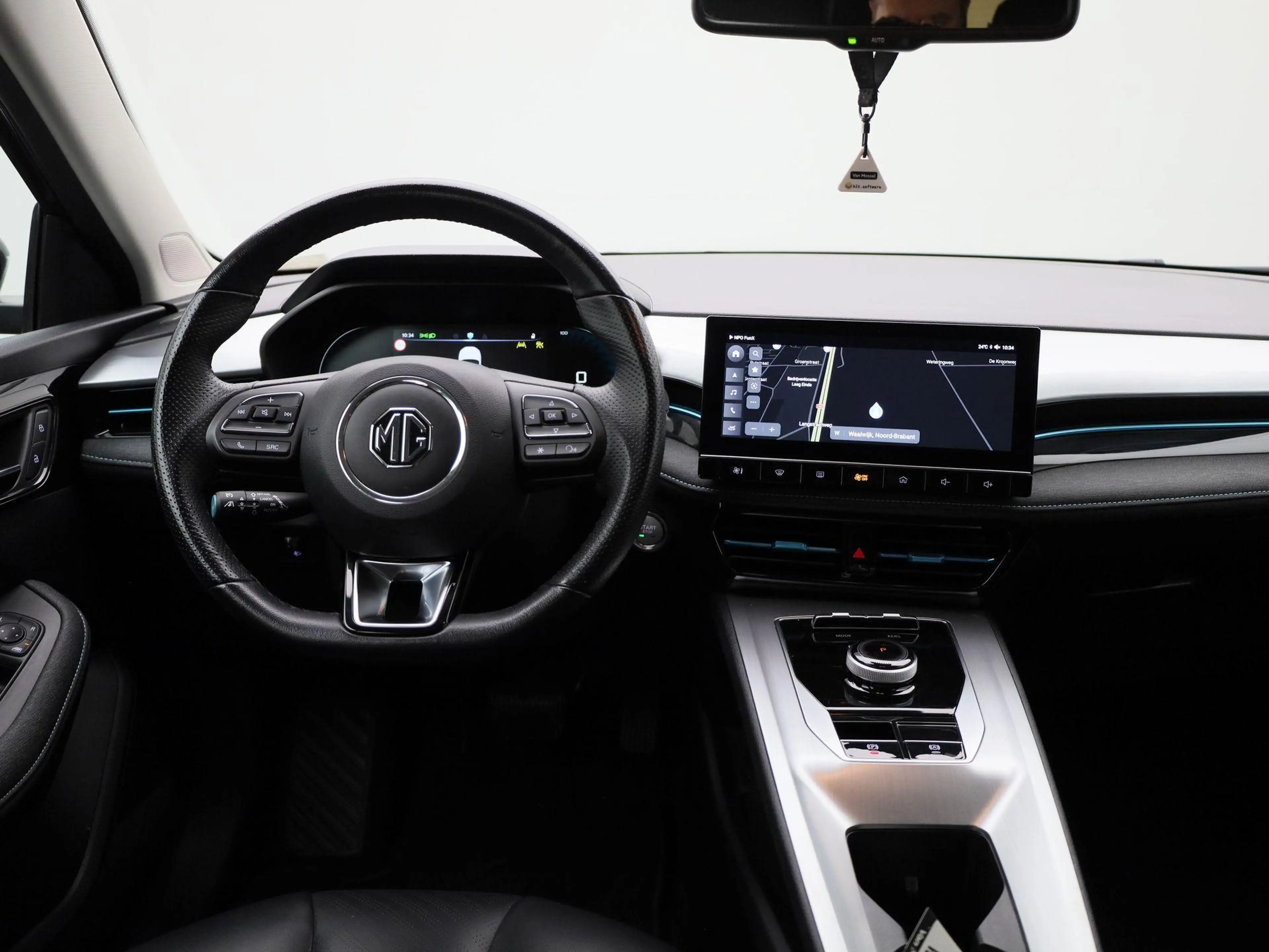 MG MG5 Long Range Luxury 61 kWh — photo 7