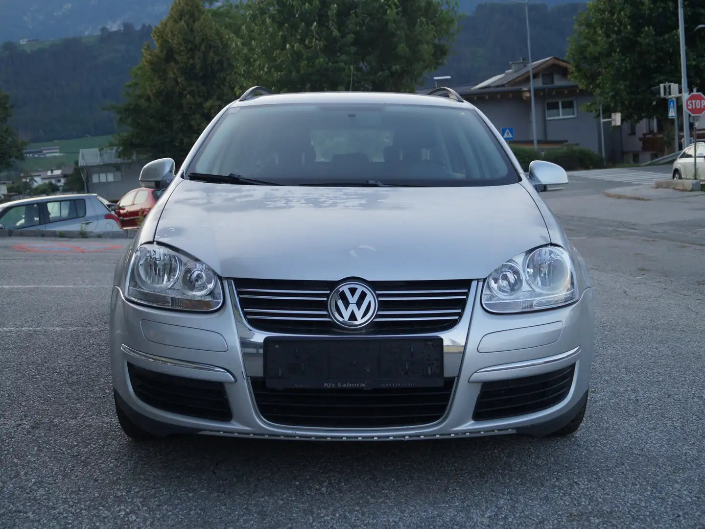 Volkswagen Golf Variant Trendline 1,9 TDI DPF / Klima / Diesel srebrna - 2