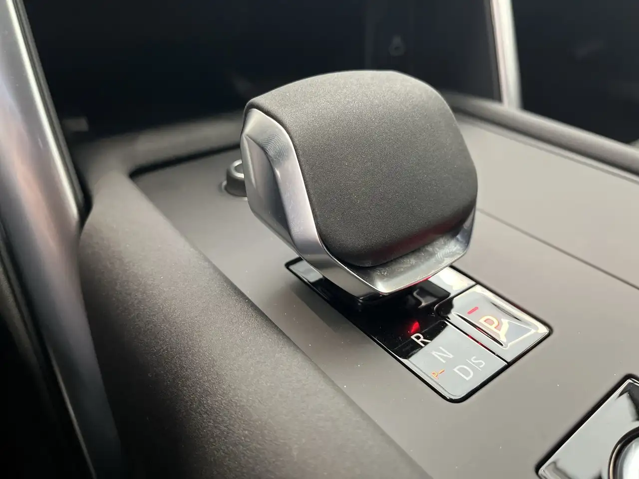 Land Rover Discovery снимка Land Rover Discovery