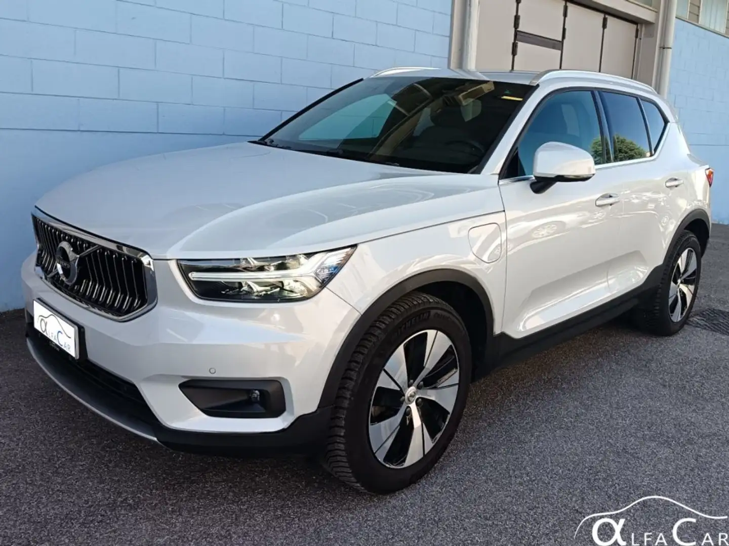 Volvo XC40 T5 Recharge Plug-in Hybrid Inscription Expression Argento - 1