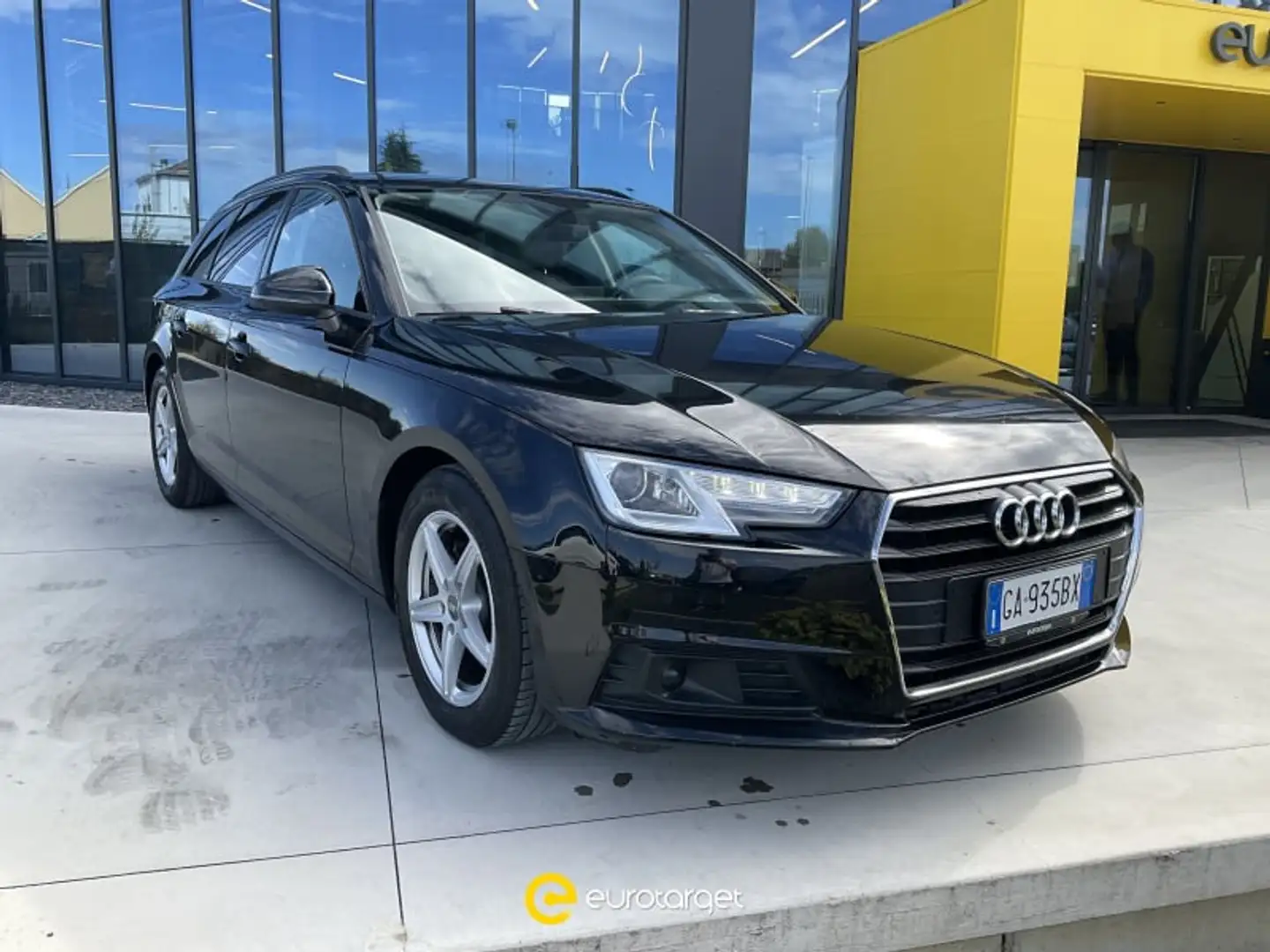 Audi A4 Avant 2.0 TDI 150 CV ultra S tronic Sport Zwart - 1