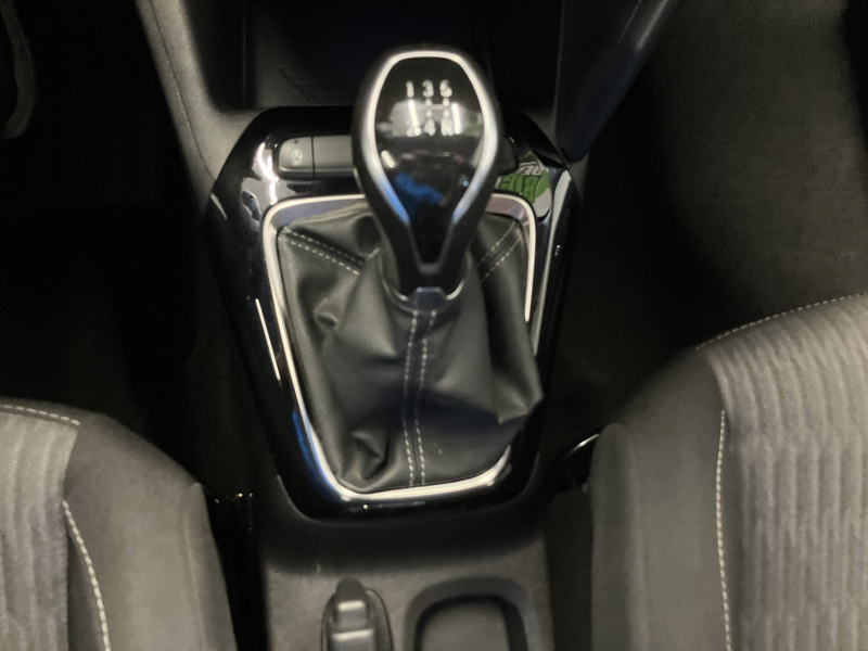 Opel Corsa F 1.2 Edition Navi+SHZ+Kam.+PDC+SpurH — photo 12
