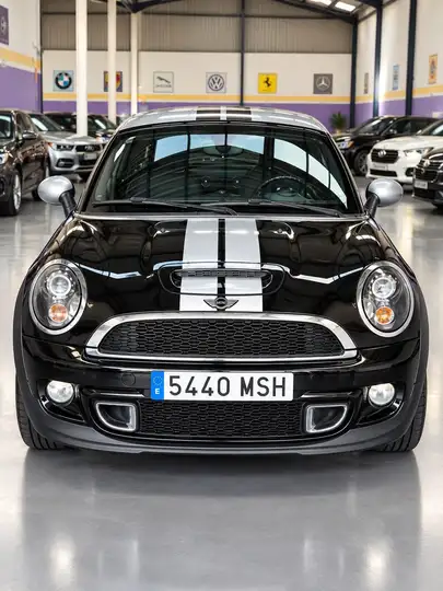 MINI Cooper 2012