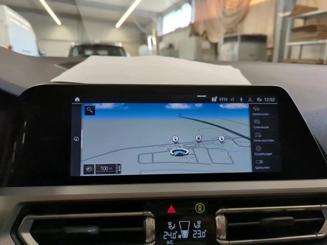 BMW 330 e Advantage AHK*LiveCP*LED*Navi+*DAB*Spur 8