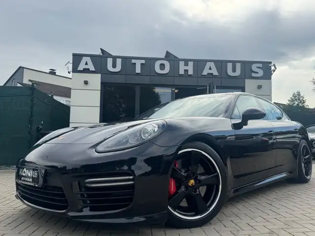 Porsche Panamera GTS Sport-Chrono*AGA*20"*BOSE*
