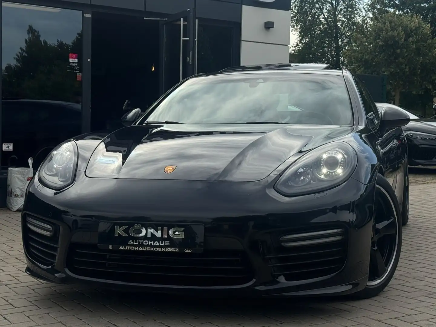 Porsche Panamera GTS Sport-Chrono*AGA*20"*BOSE* Schwarz - 2