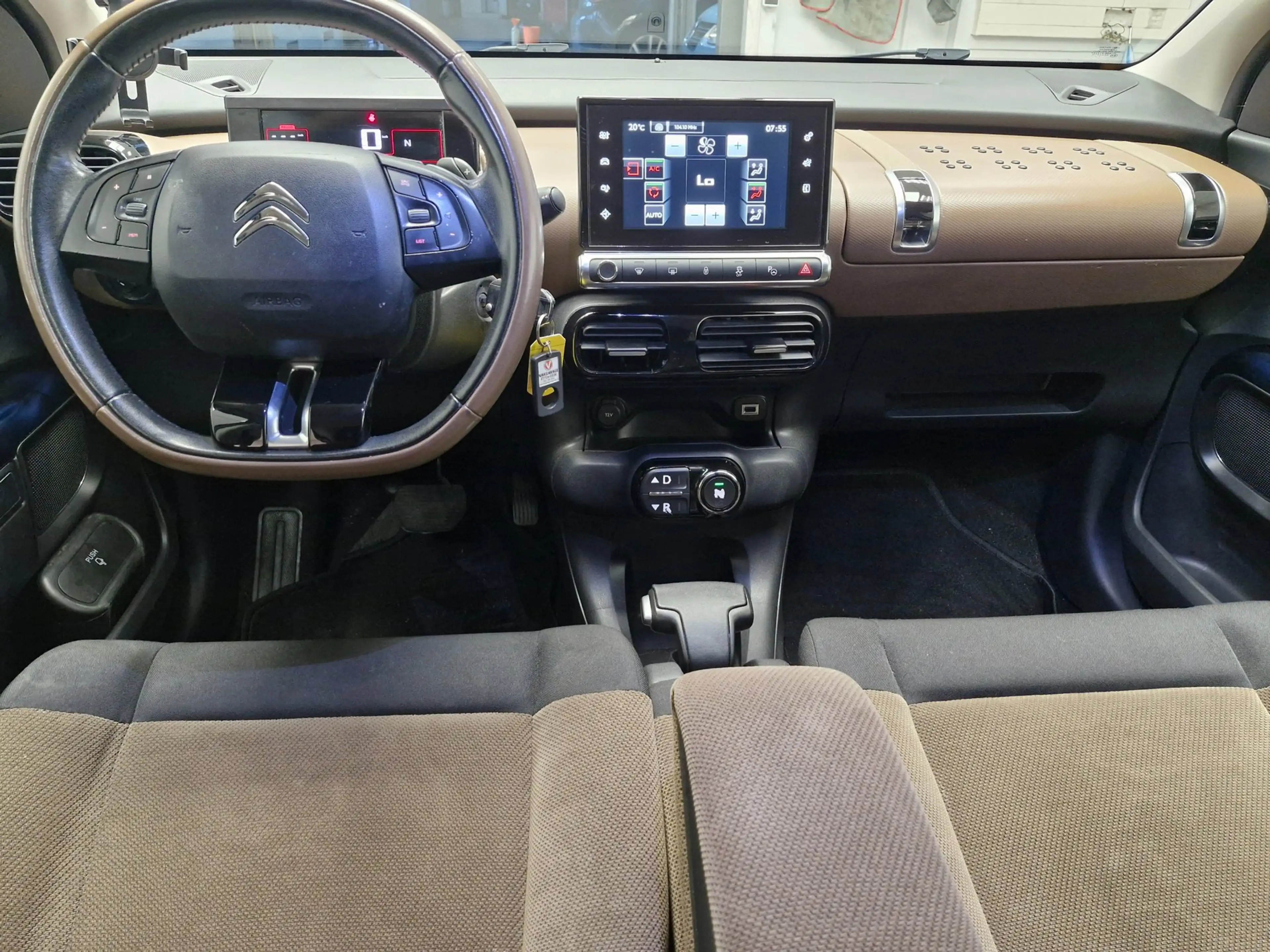 Citroen C4 Cactus 1.2 e-VTi Shine GARANTIE ! AIRCO ! NIEUWE APK ! NA — photo 8