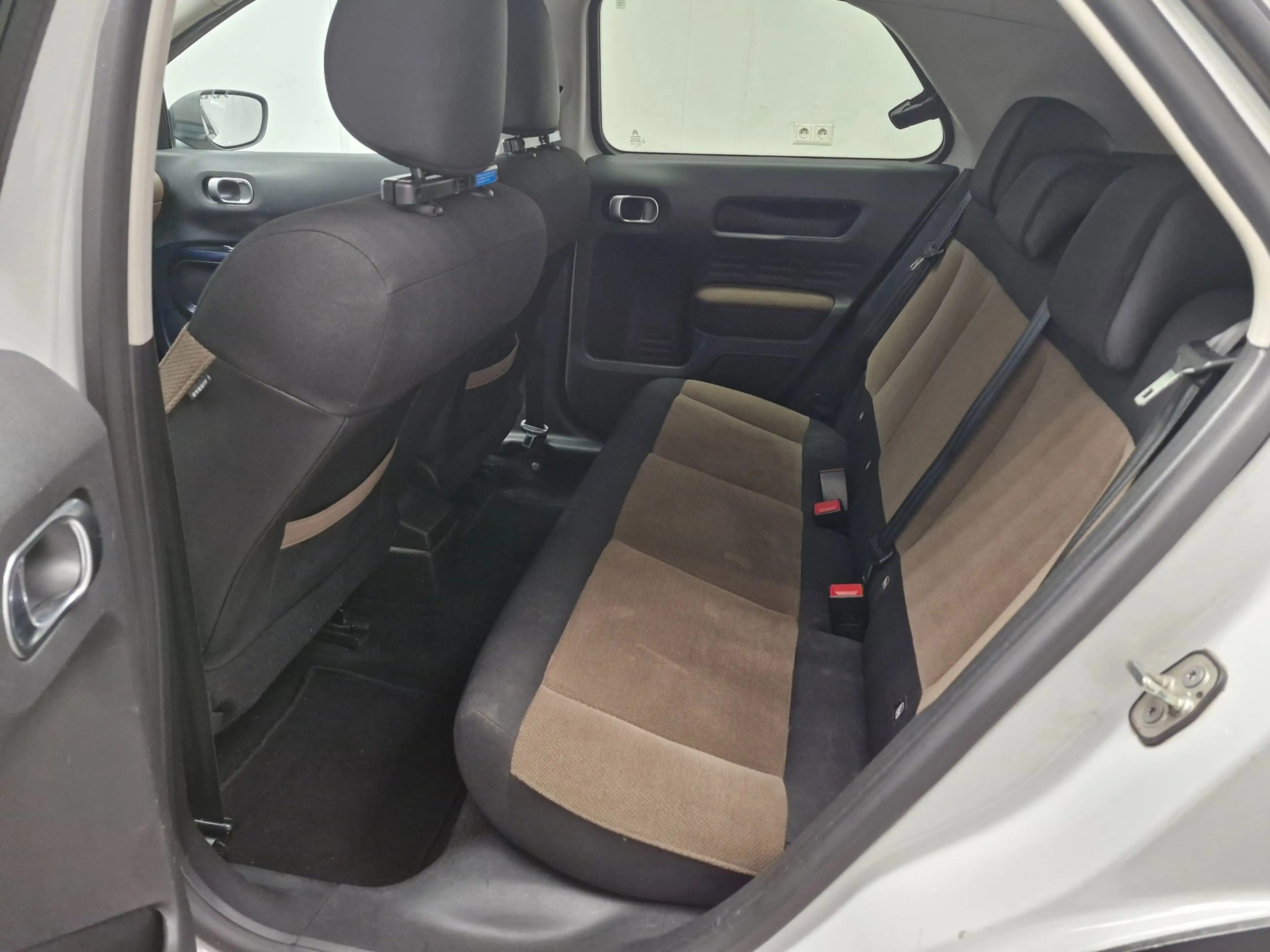 Citroen C4 Cactus 1.2 e-VTi Shine GARANTIE ! AIRCO ! NIEUWE APK ! NA — photo 13