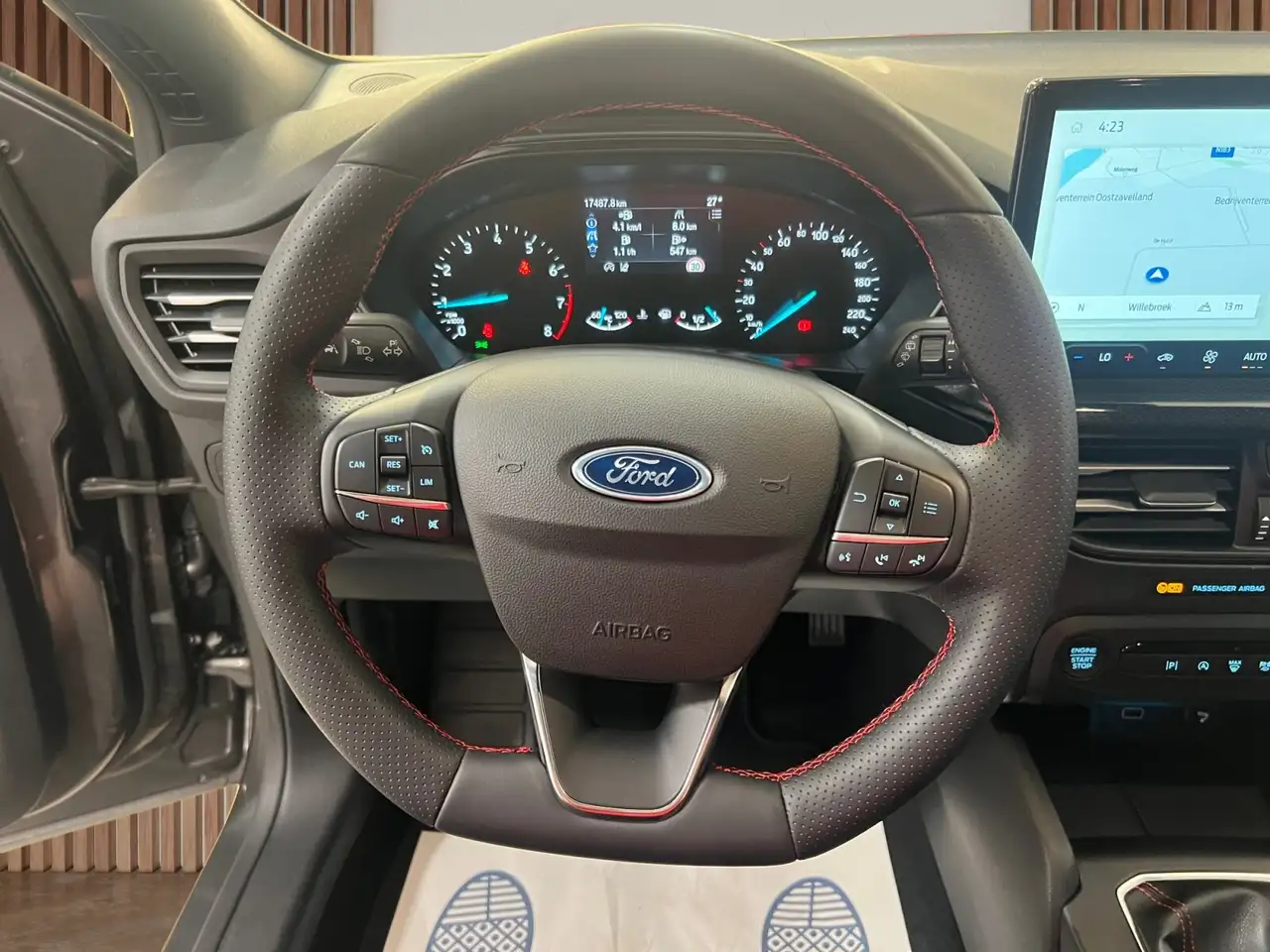 Ford Focus ST-Line 1.0 Ecoboost MHEV ** Navi/Carplay Sen..., миниатюра 13