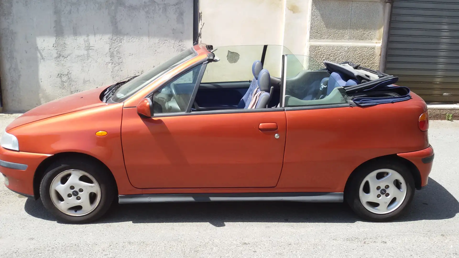 Fiat Punto Punto Cabrio 1.2 16v ELX Orange - 1