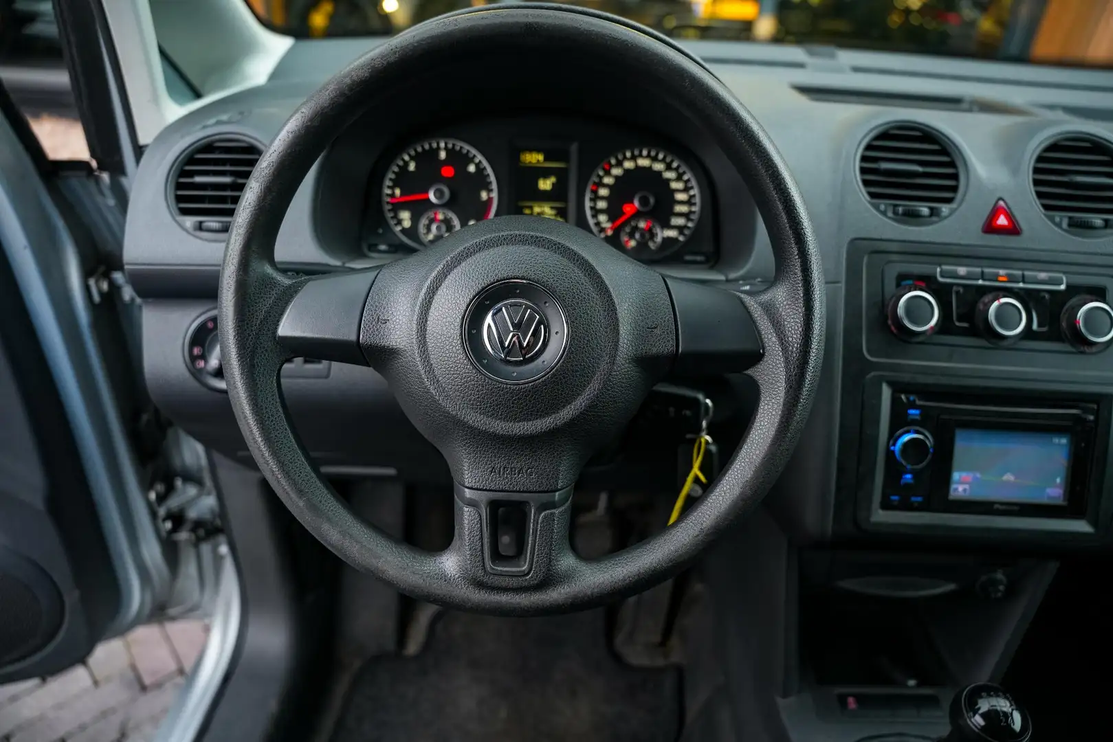 Volkswagen Caddy 1.6 TDI Airco Navigatie Elektr. Ramen + Spiegels S Zilver - 2