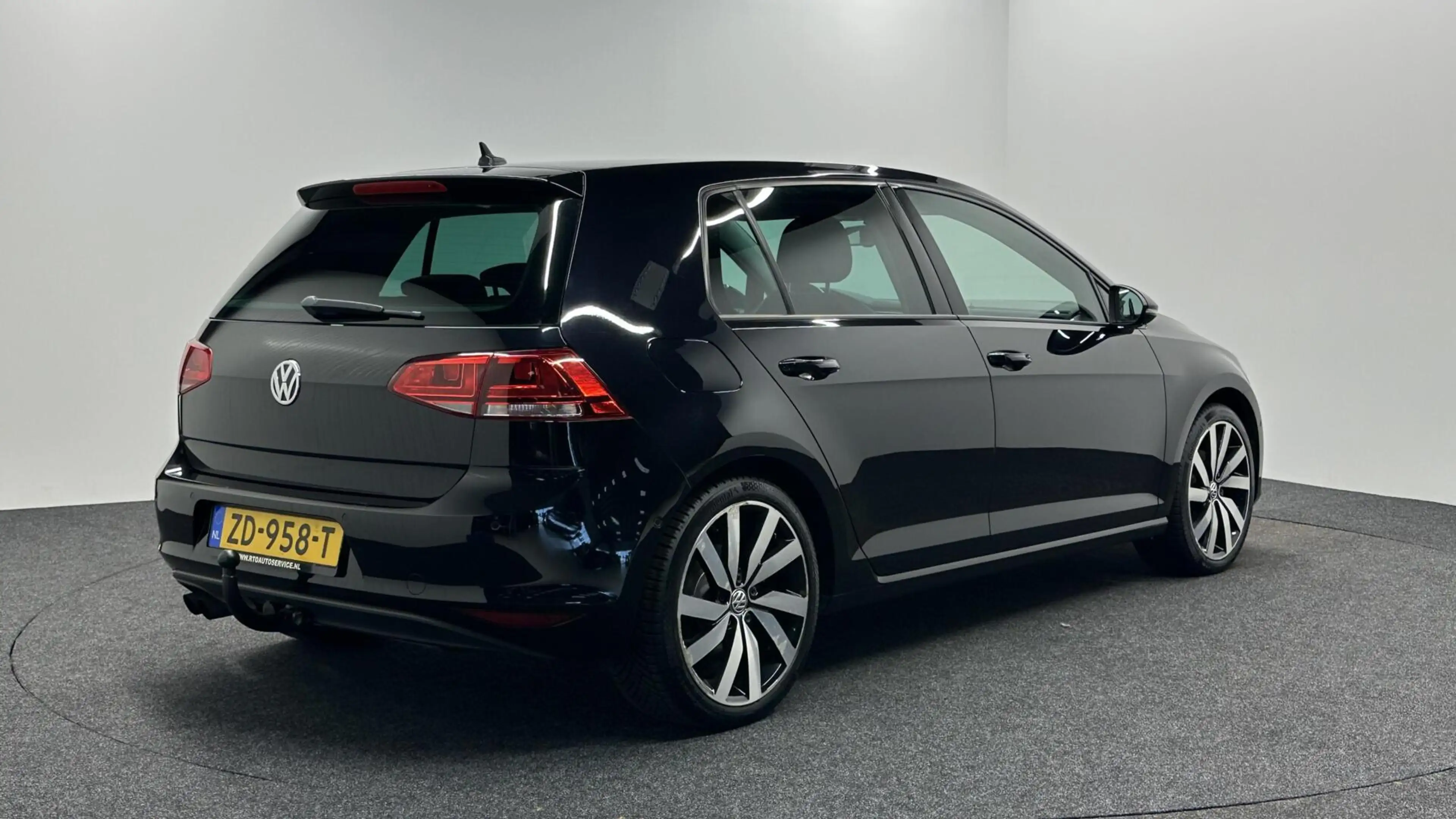 Volkswagen Golf 1.4 TSI ACT Highline NAVI CRUISE ECC LM TREKHAAK. — photo 5
