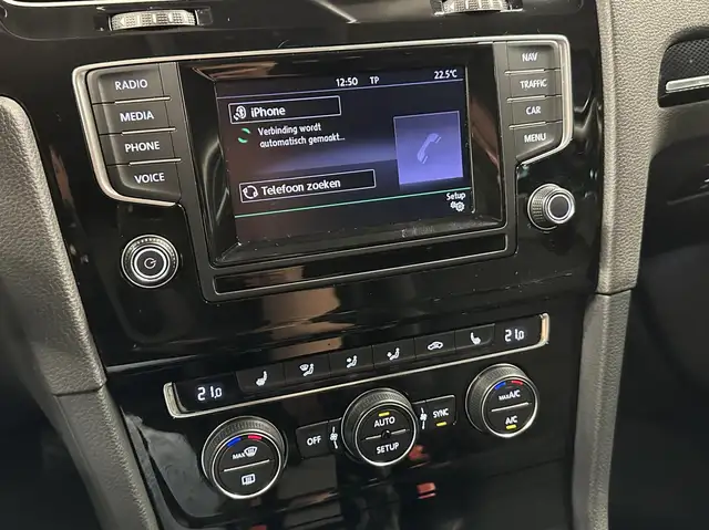 Volkswagen Golf view 29
