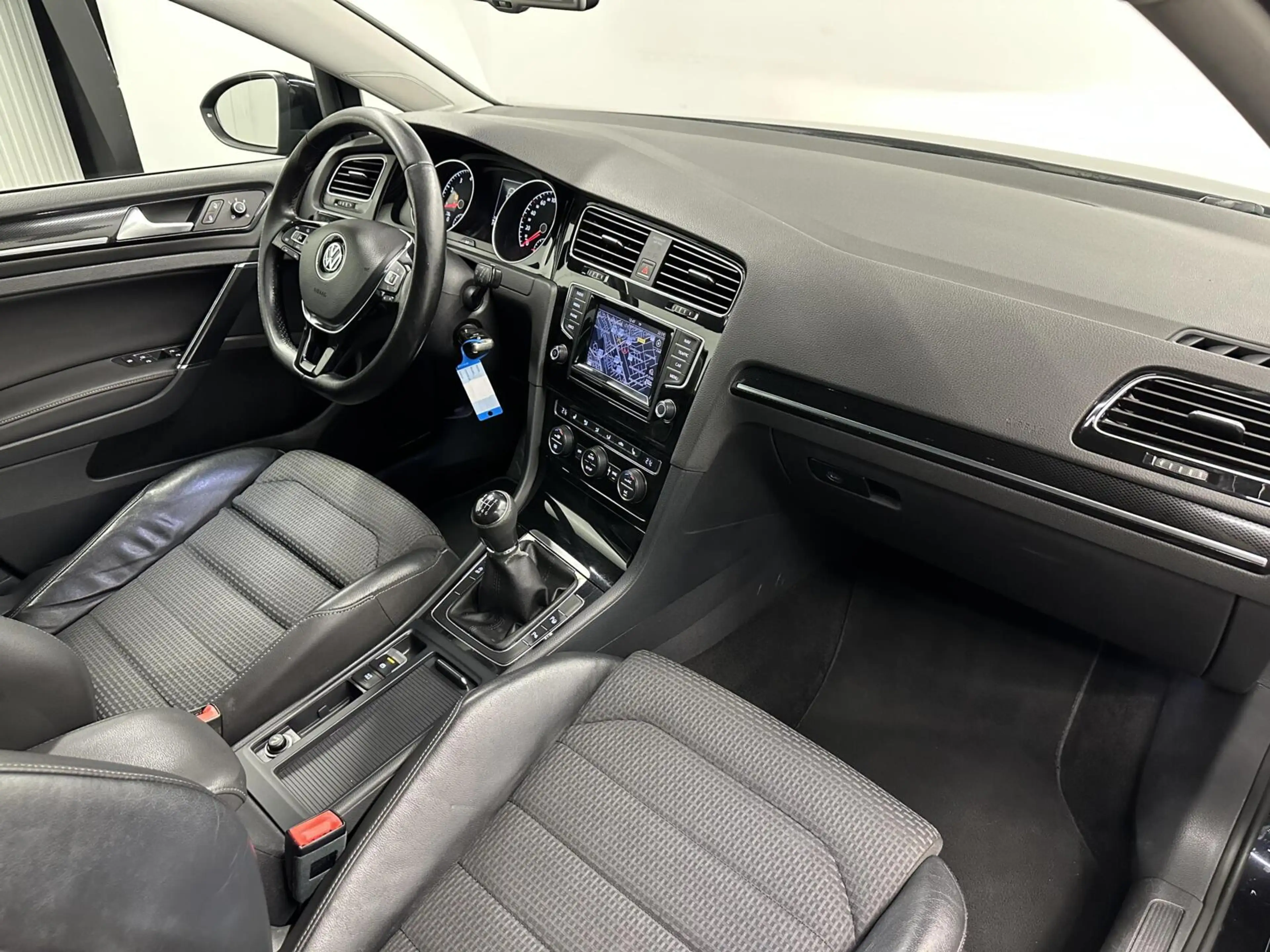 Volkswagen Golf 1.4 TSI ACT Highline NAVI CRUISE ECC LM TREKHAAK. — photo 12