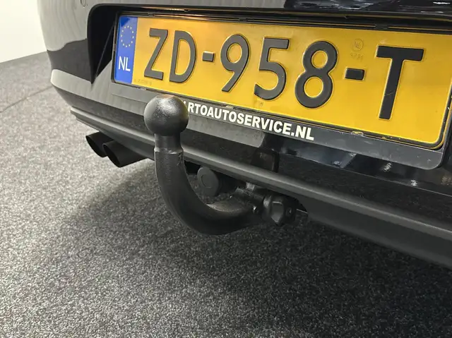 Volkswagen Golf view 10