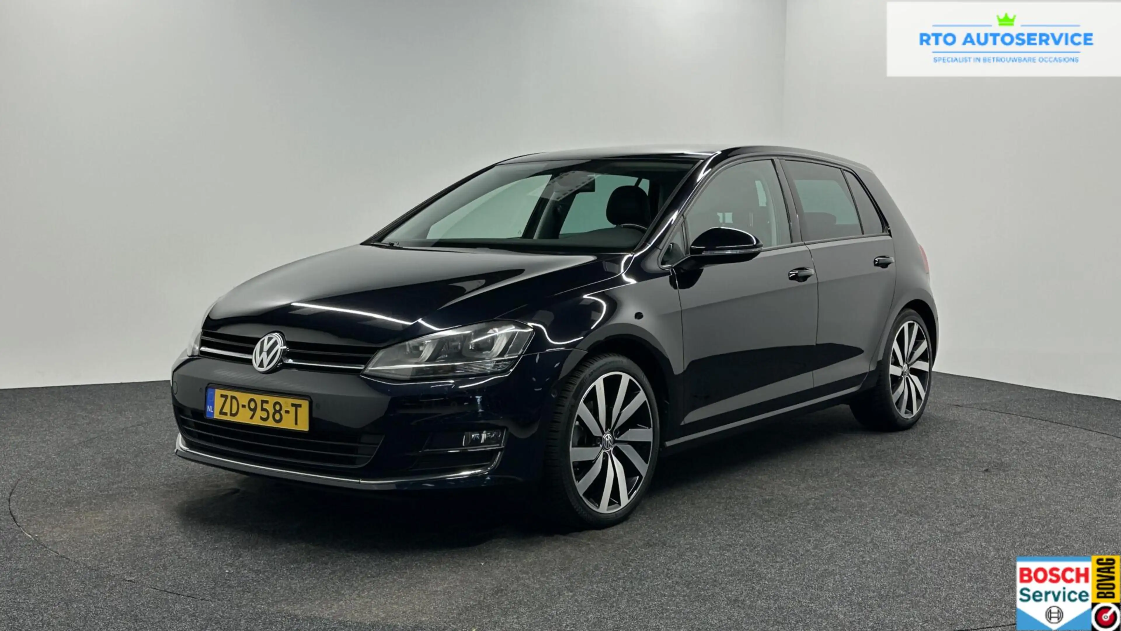 Volkswagen Golf 1.4 TSI ACT Highline NAVI CRUISE ECC LM TREKHAAK.