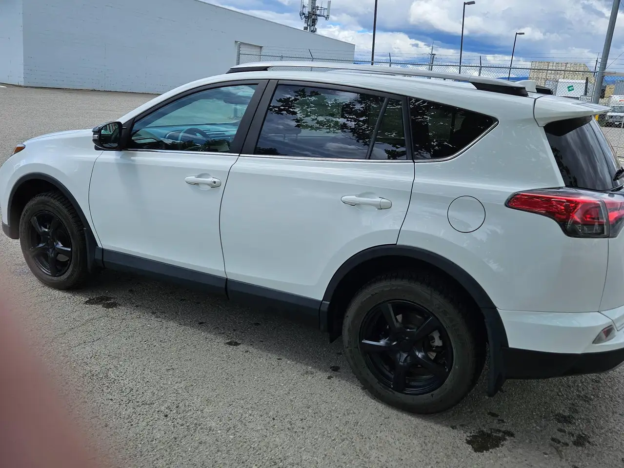 Toyota RAV 4 снимка Toyota RAV 4