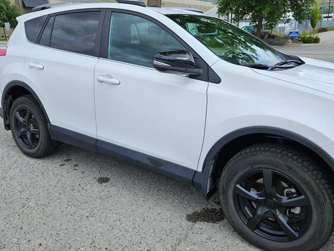 Toyota RAV 4 снимка Toyota RAV 4